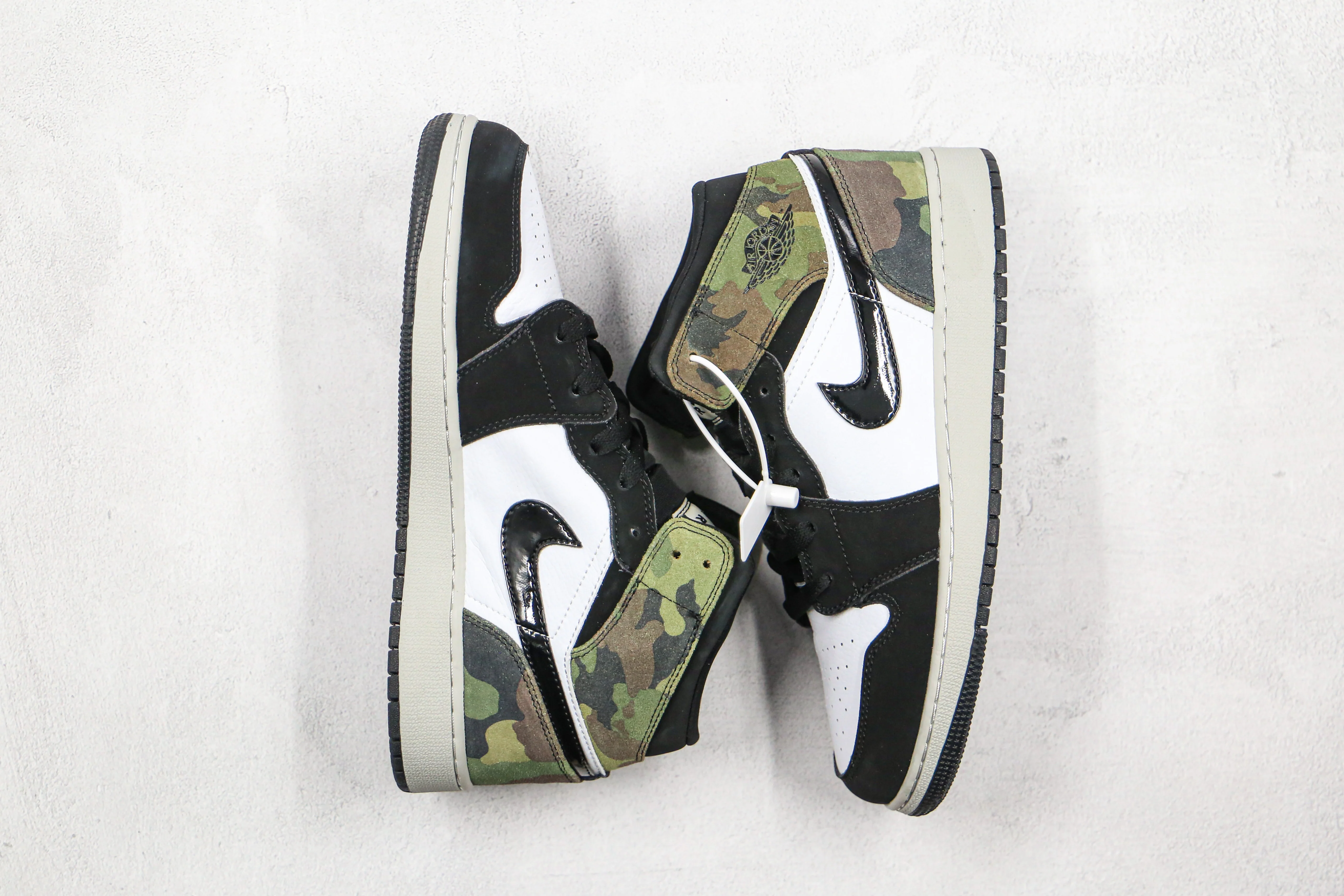 Réplica AIR JORDAN 1 Mid Sneaker