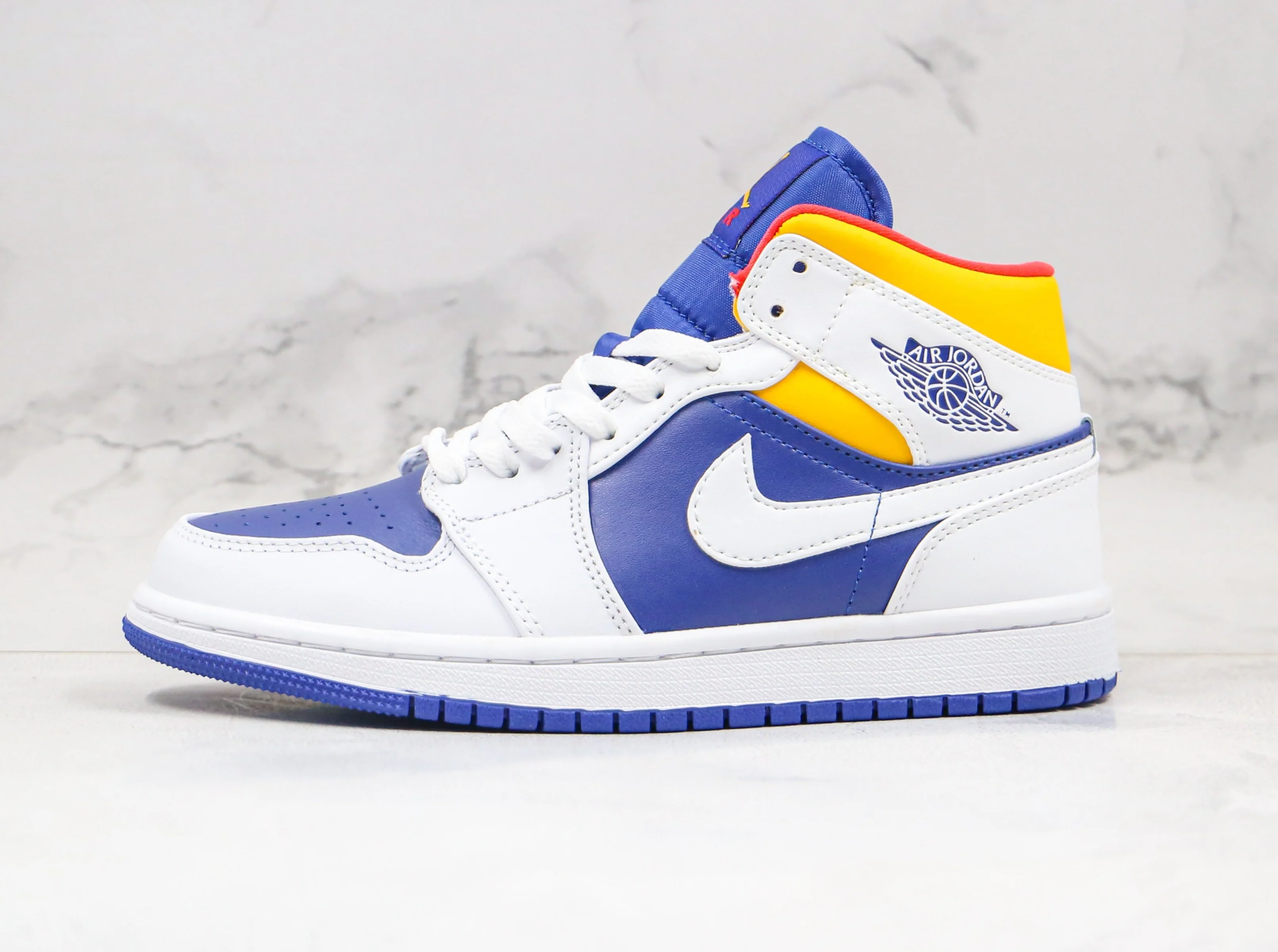 Réplica AIR JORDAN 1 Mid Sneaker