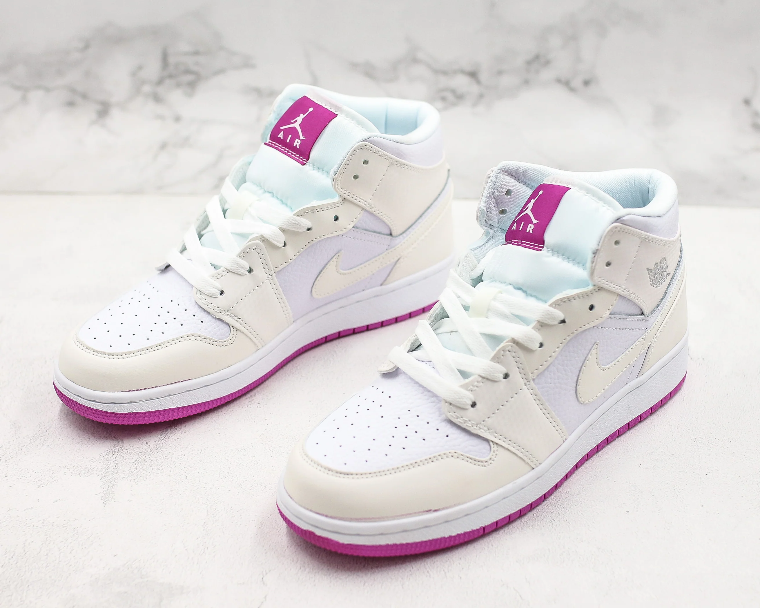 Réplica AIR JORDAN 1 mid Sneaker