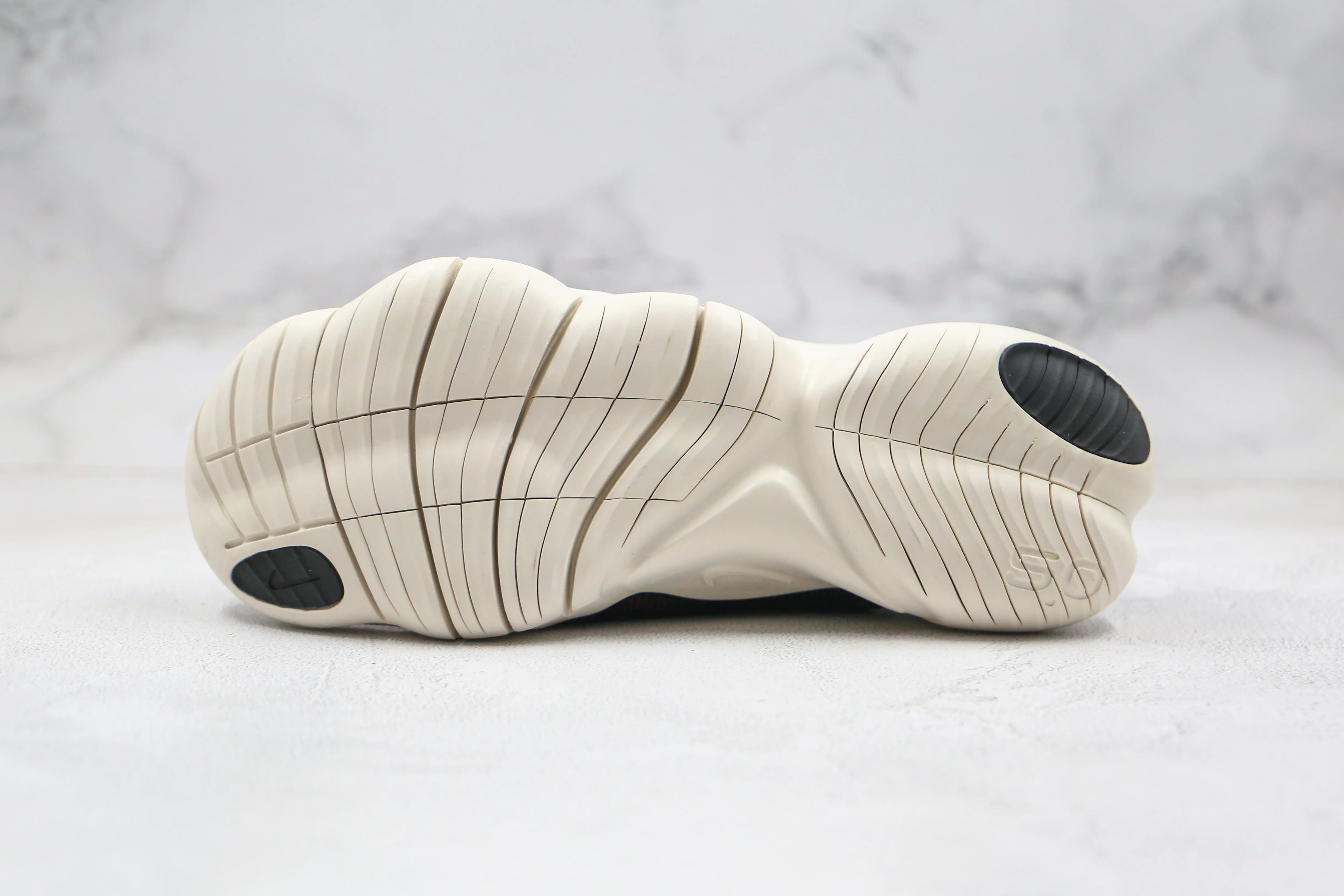 Réplica FREE RN 5.0 - DESERT Nike Sneaker