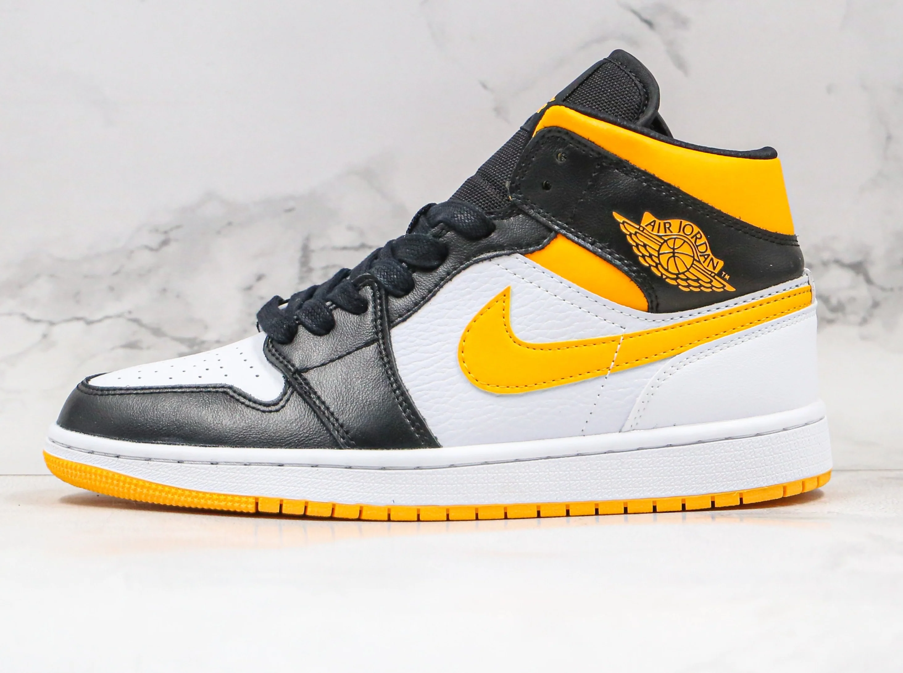 Réplica AIR JORDAN 1 Mid Sneaker