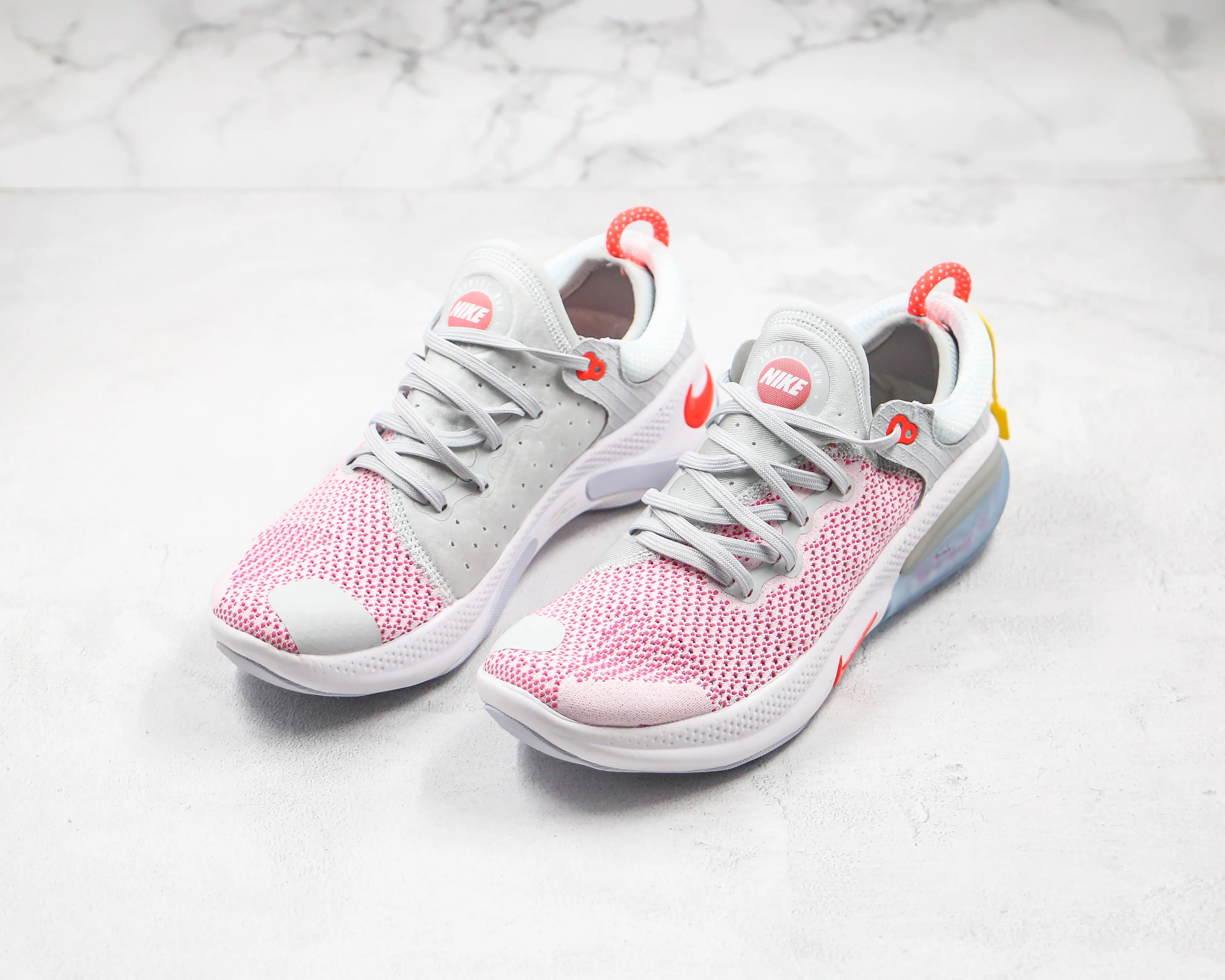 Réplica JOYRIDE RUN FLYKNIT - WHITE & PINK Nike Sneaker