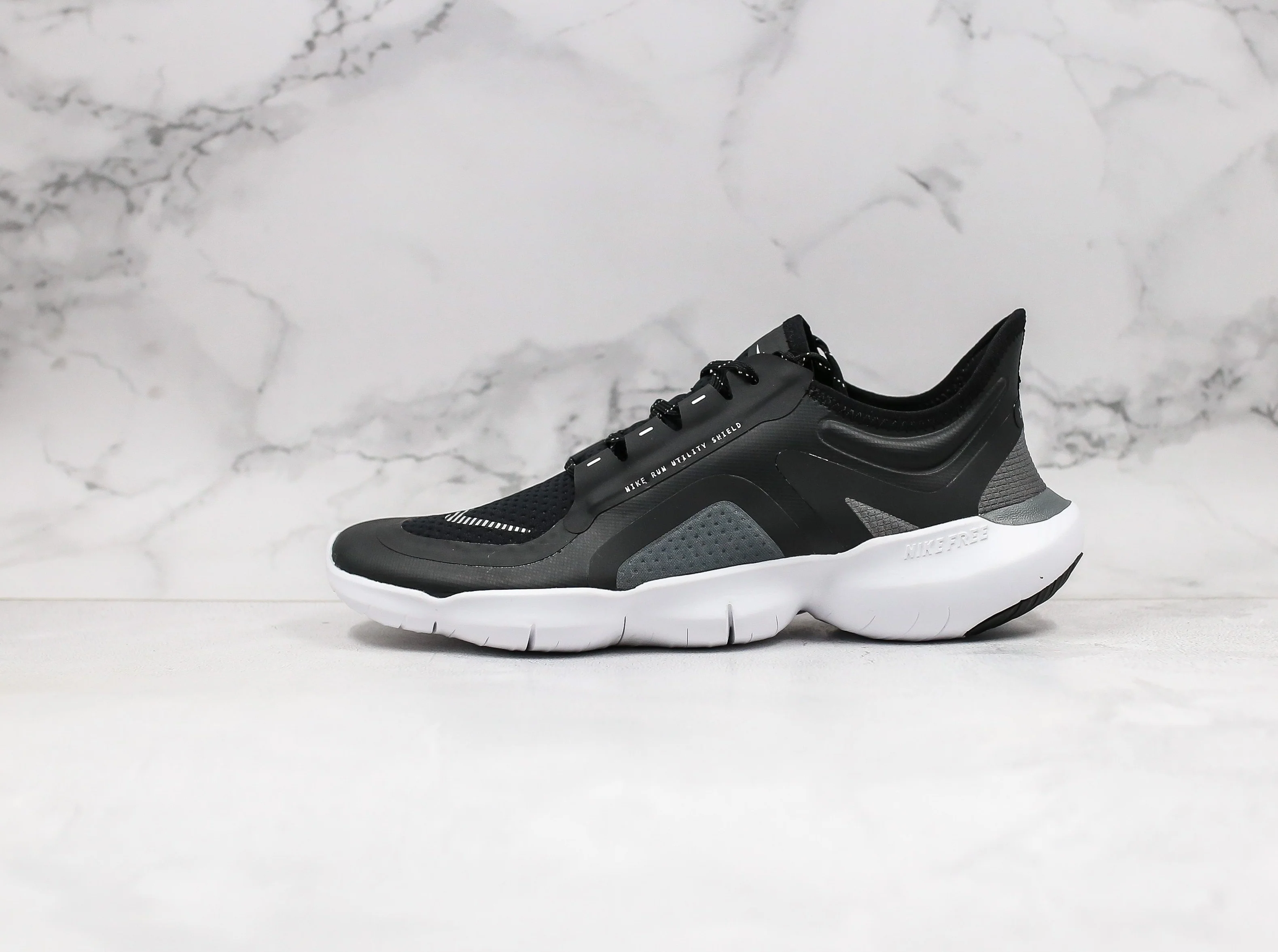 Réplica FREE RN 5.0 - ALL BLACK Nike Sneaker