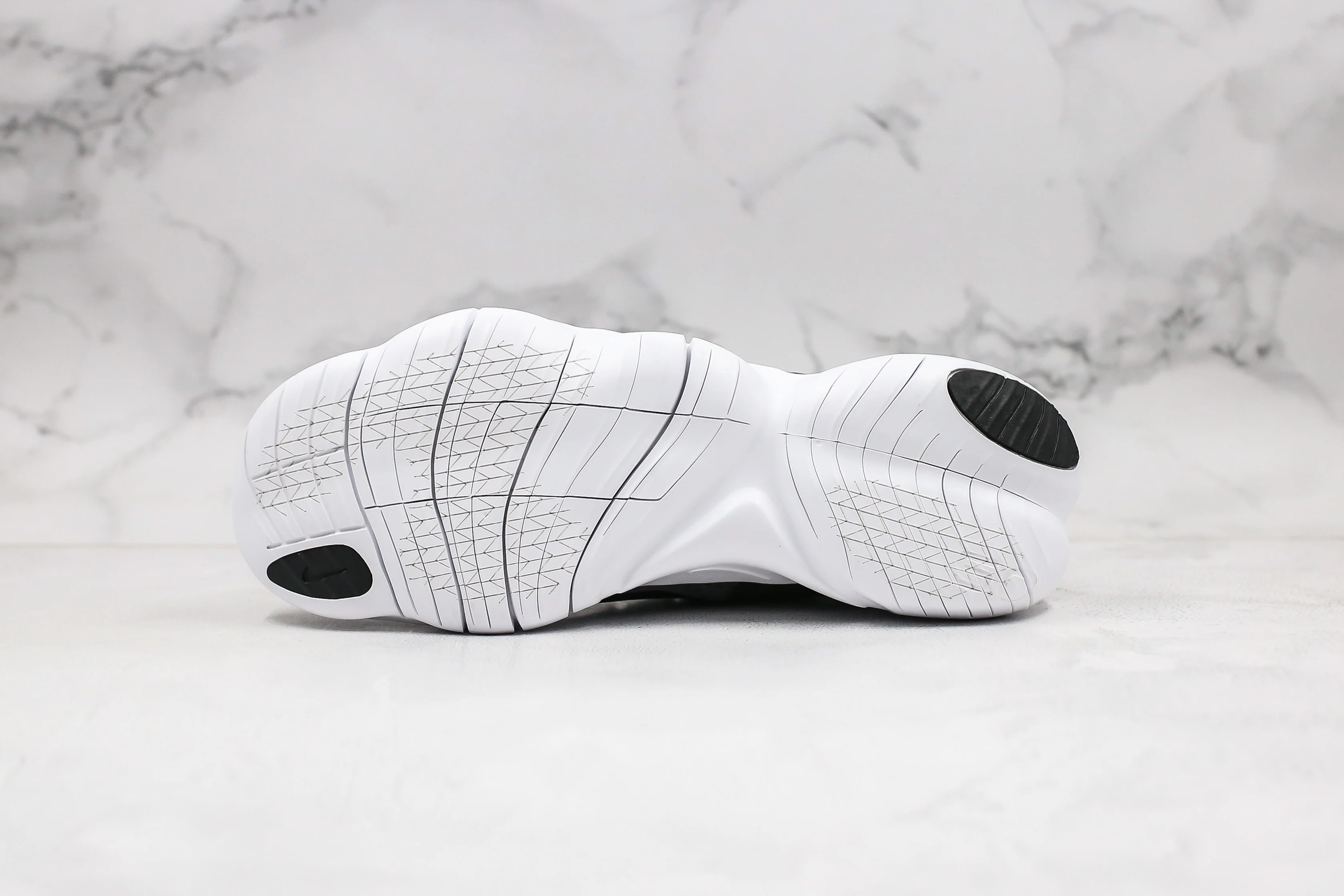 Réplica FREE RN 5.0 - ALL BLACK Nike Sneaker