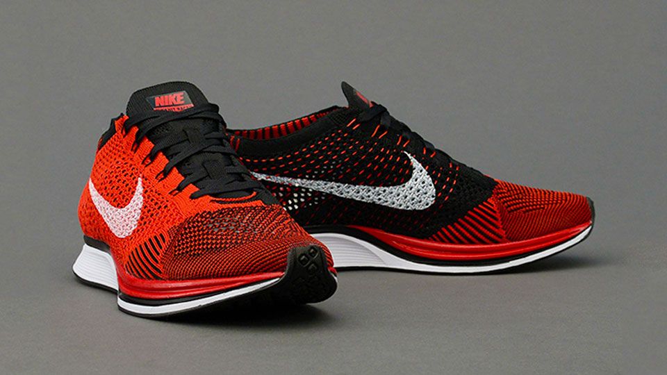Réplica RACER FLYKNIT RED & BLACK Nike Sneaker