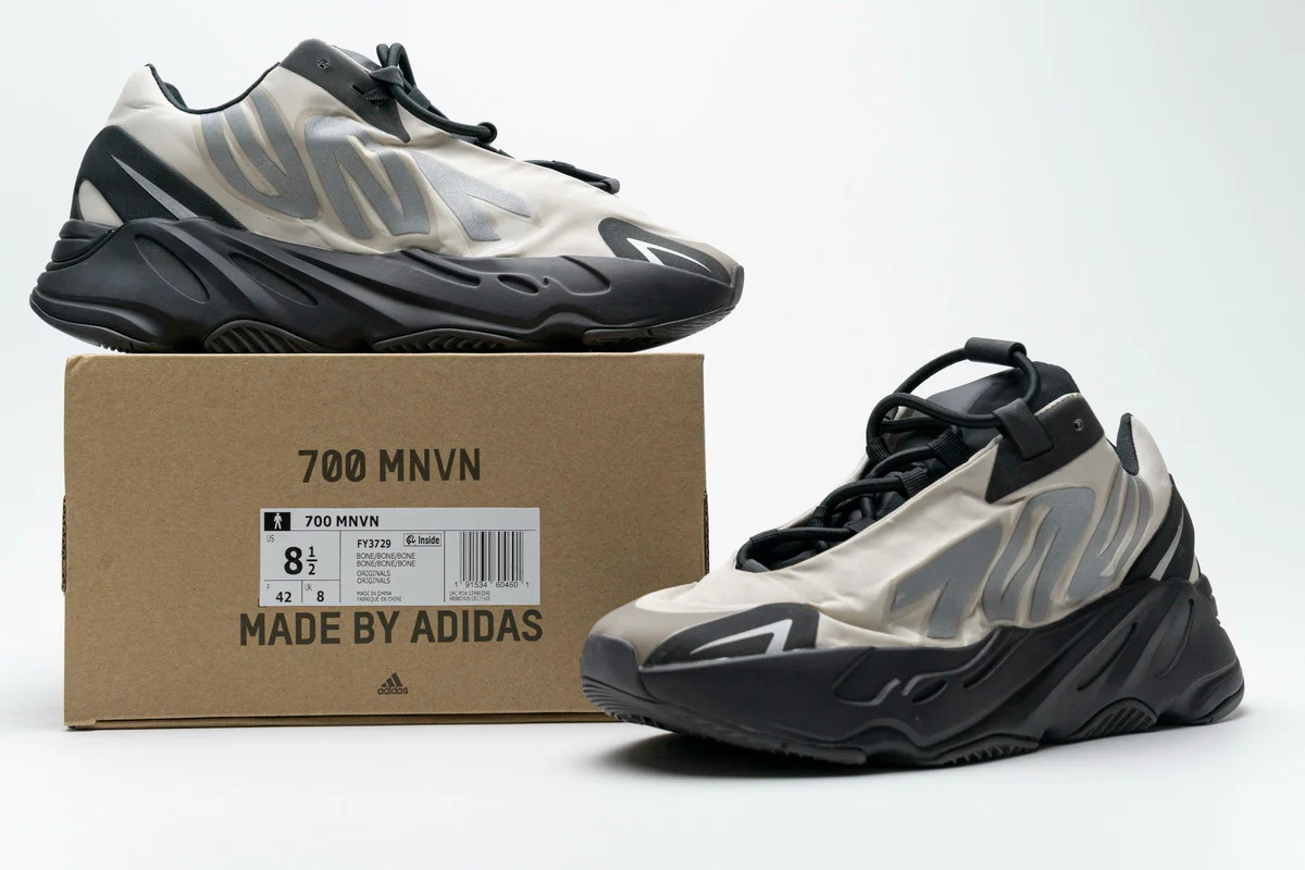 Réplica YEEZY BOOST 700 MNVN BONE Adidas Sneaker