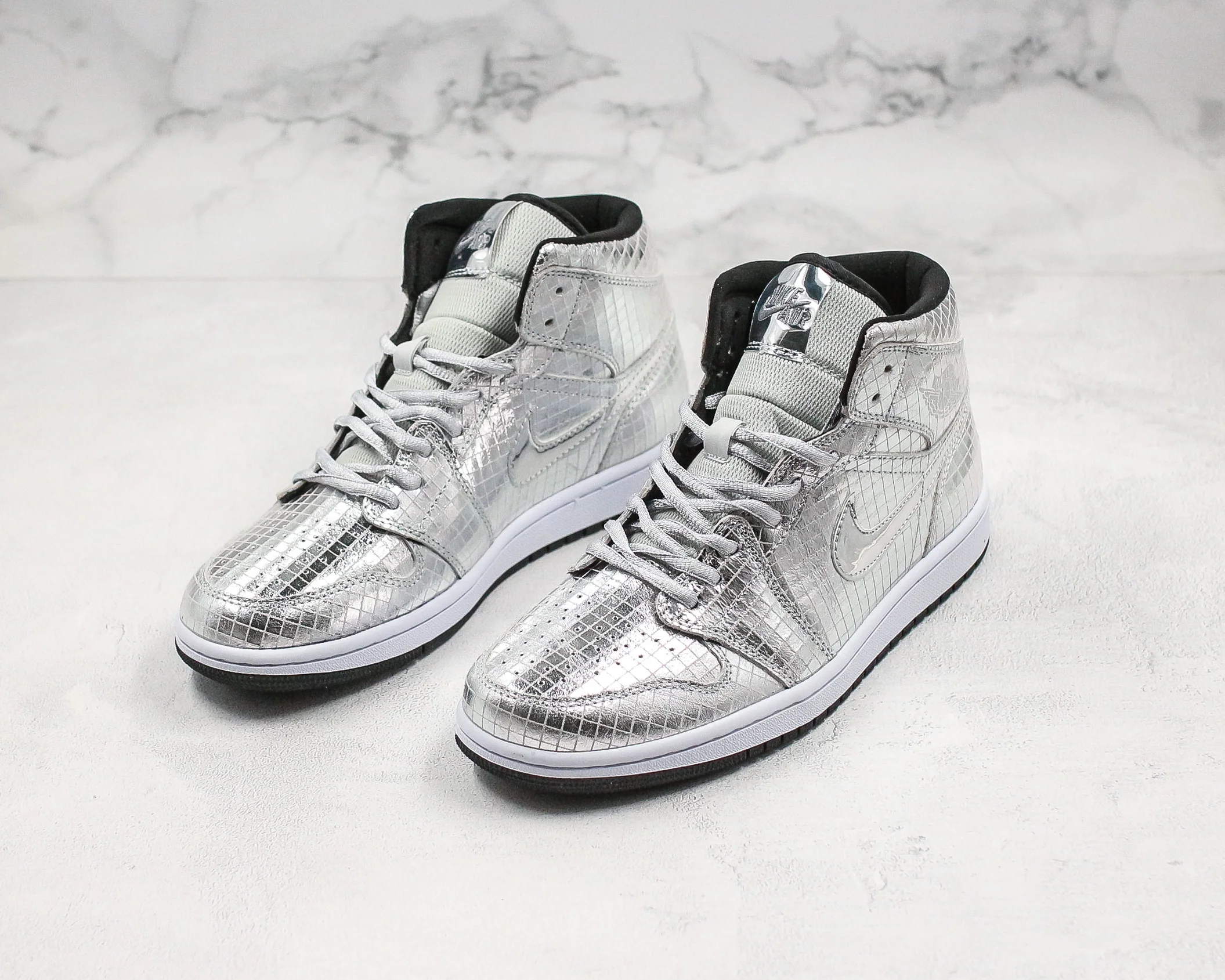 Réplica AIR JORDAN 1 mid Sneaker