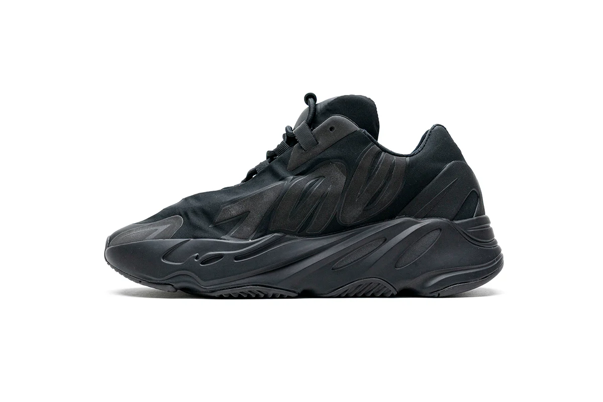 Réplica YEEZY BOOST 700 MNVN BLACK Adidas Sneaker