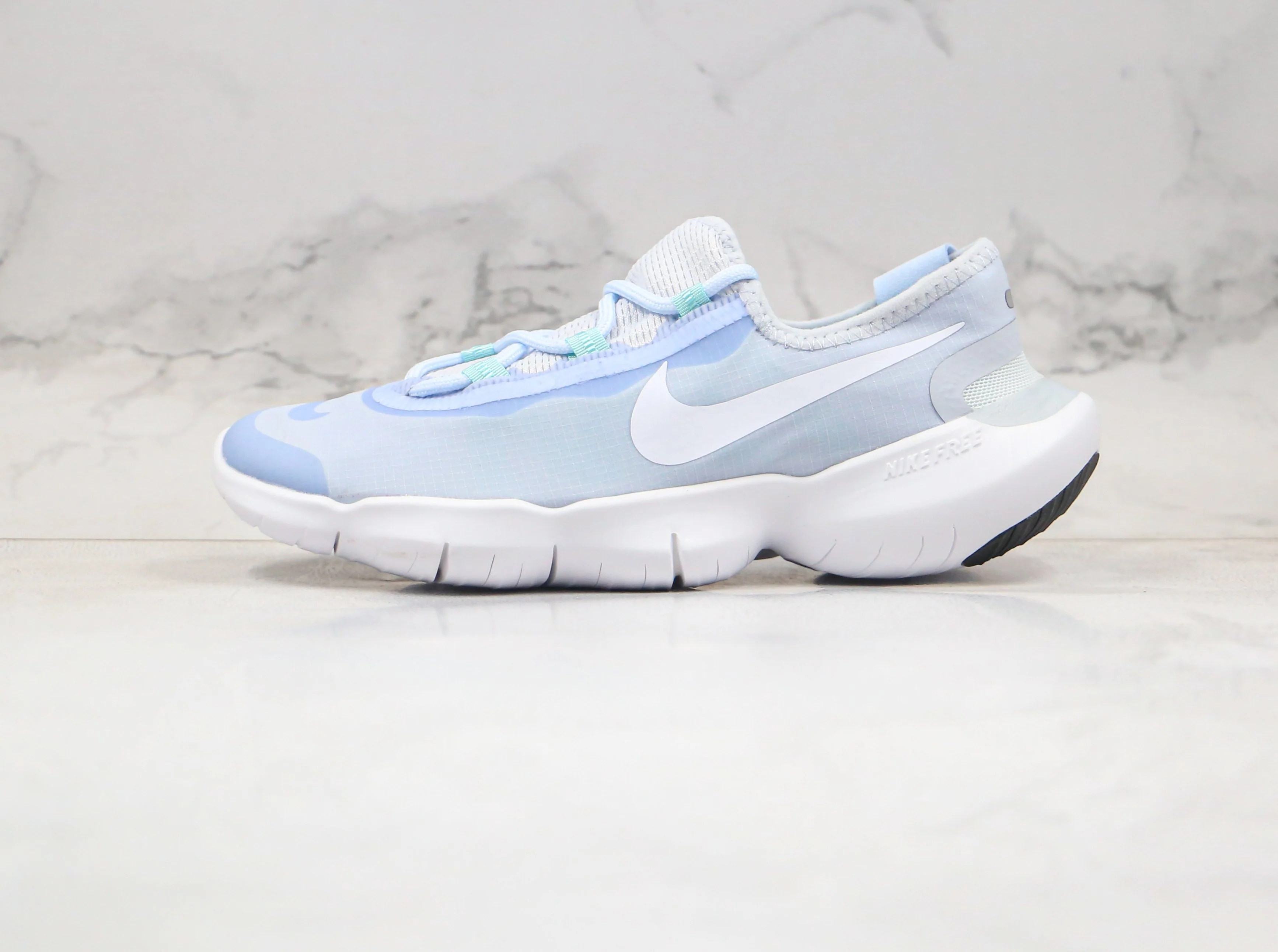 Réplica FREE RN 5.0 - CLOUD Nike Sneaker