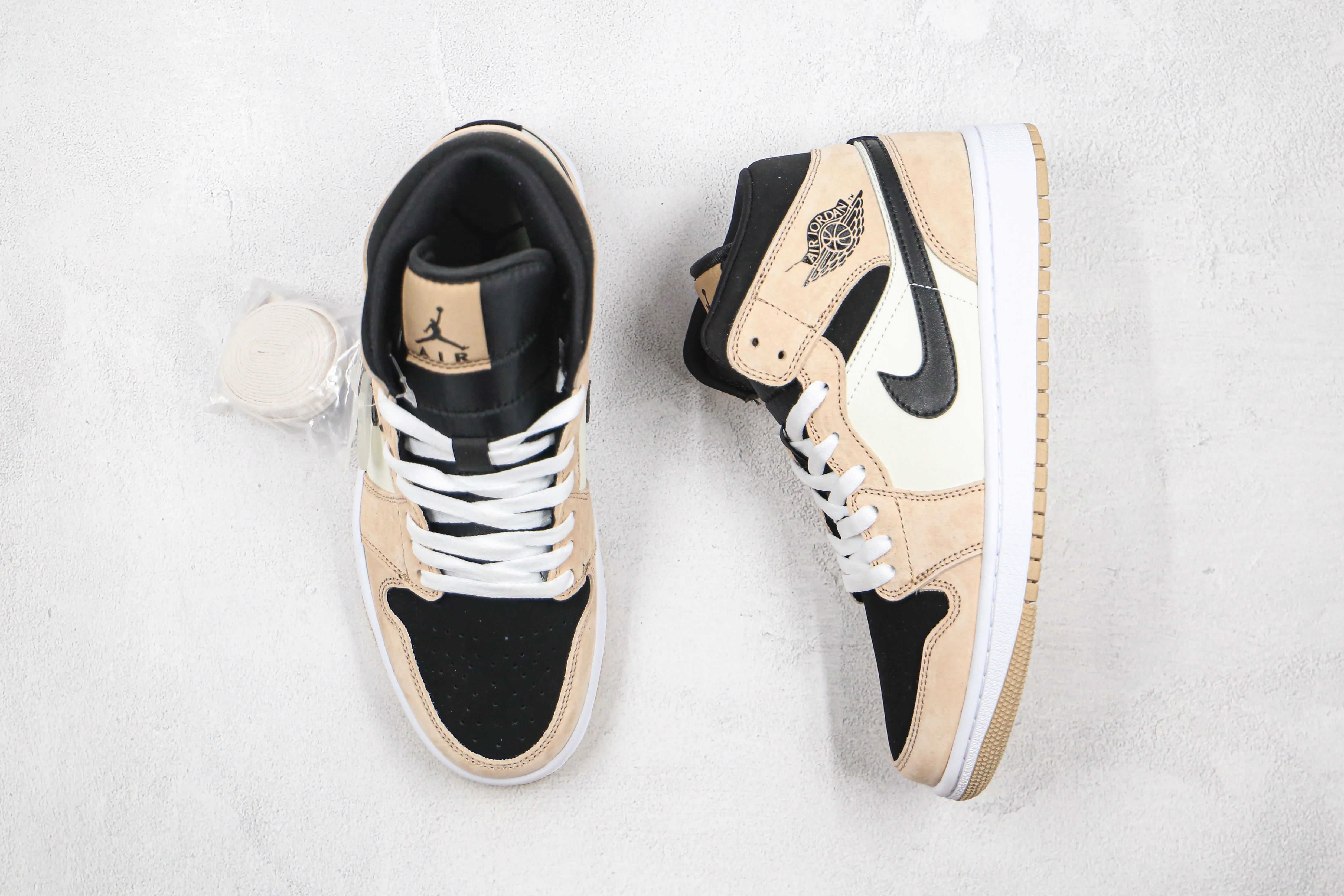 Réplica AIR JORDAN 1 Mid Sneaker