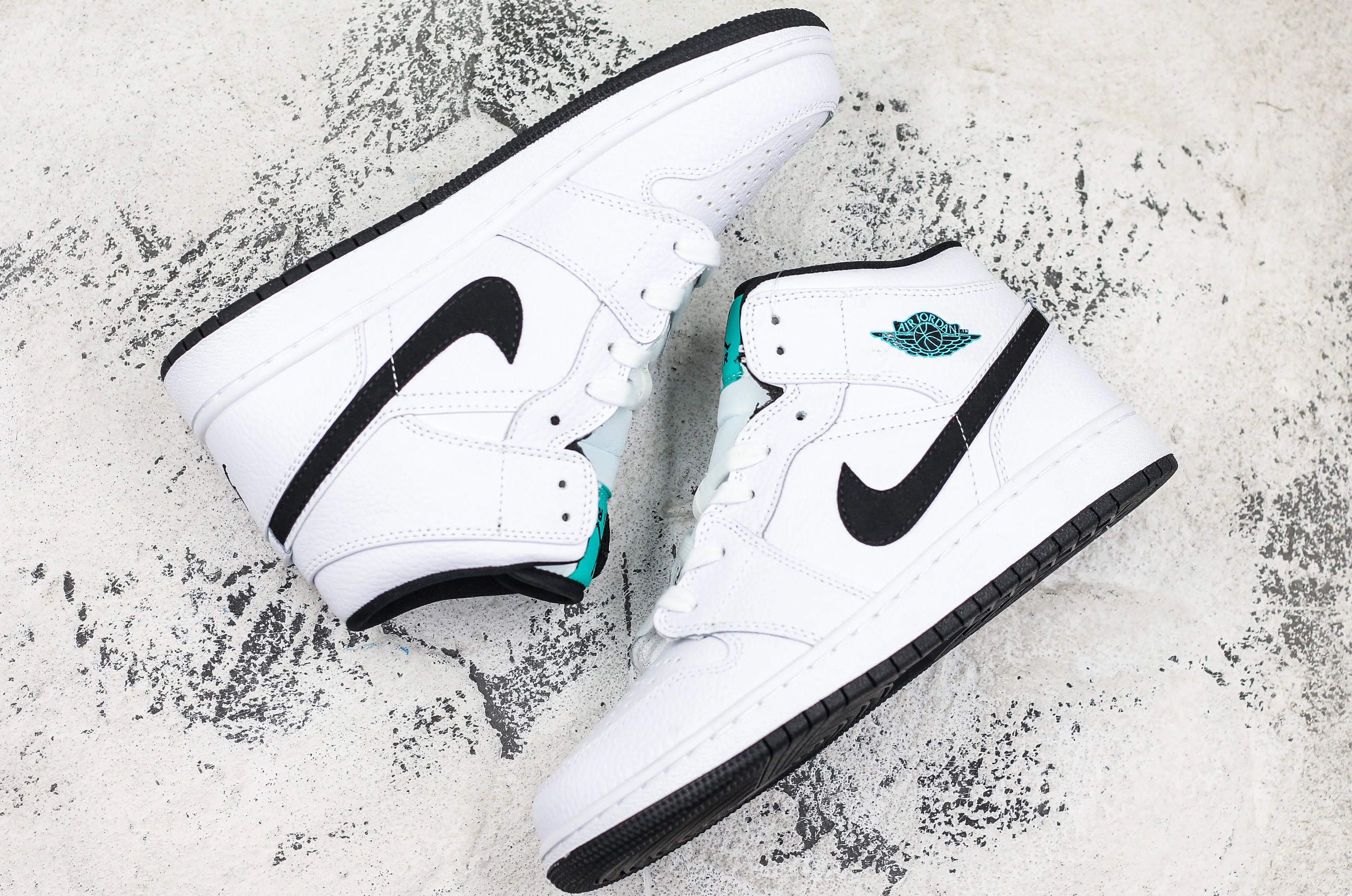 Réplica AIR JORDAN 1 mid Sneaker