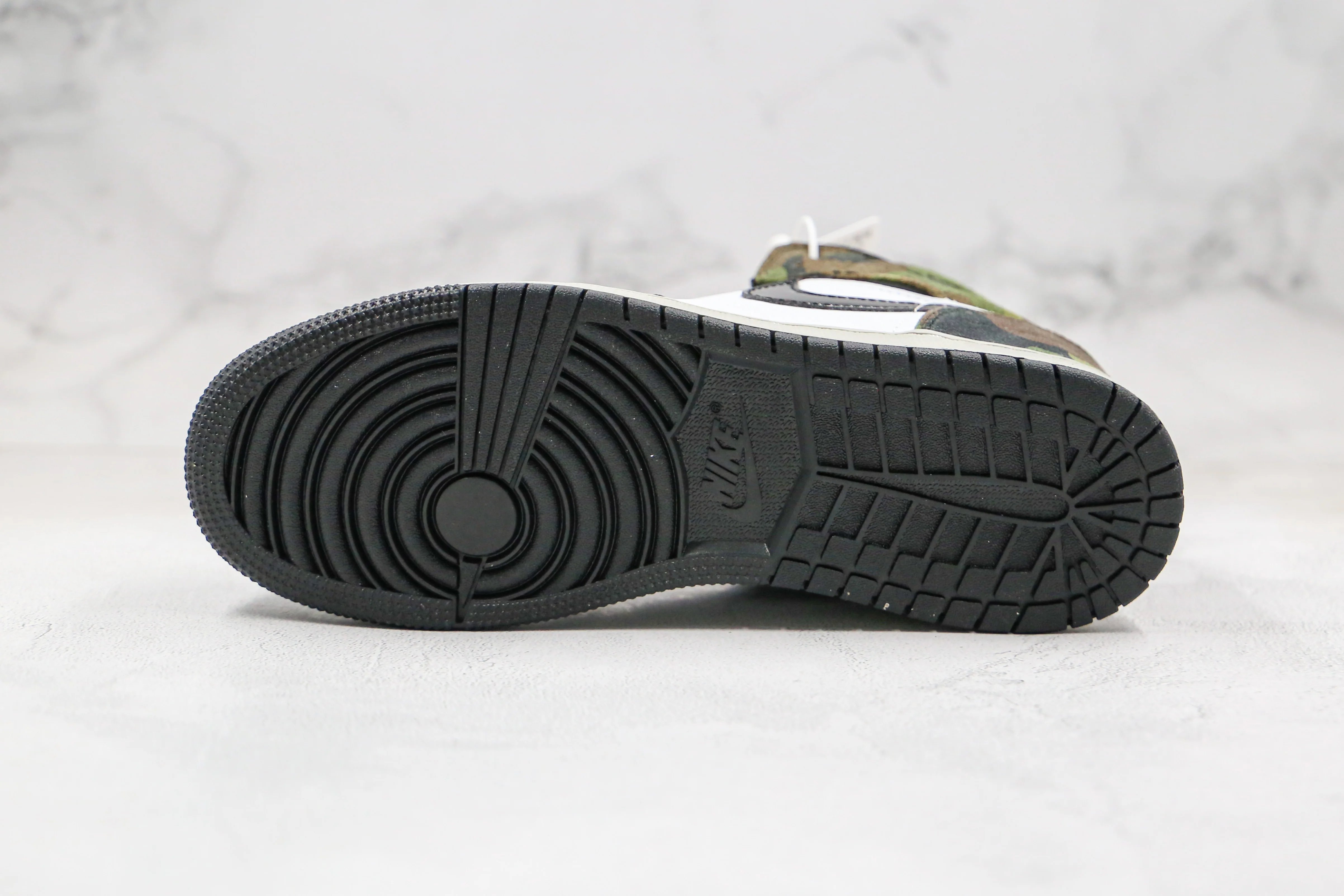 Réplica AIR JORDAN 1 Mid Sneaker