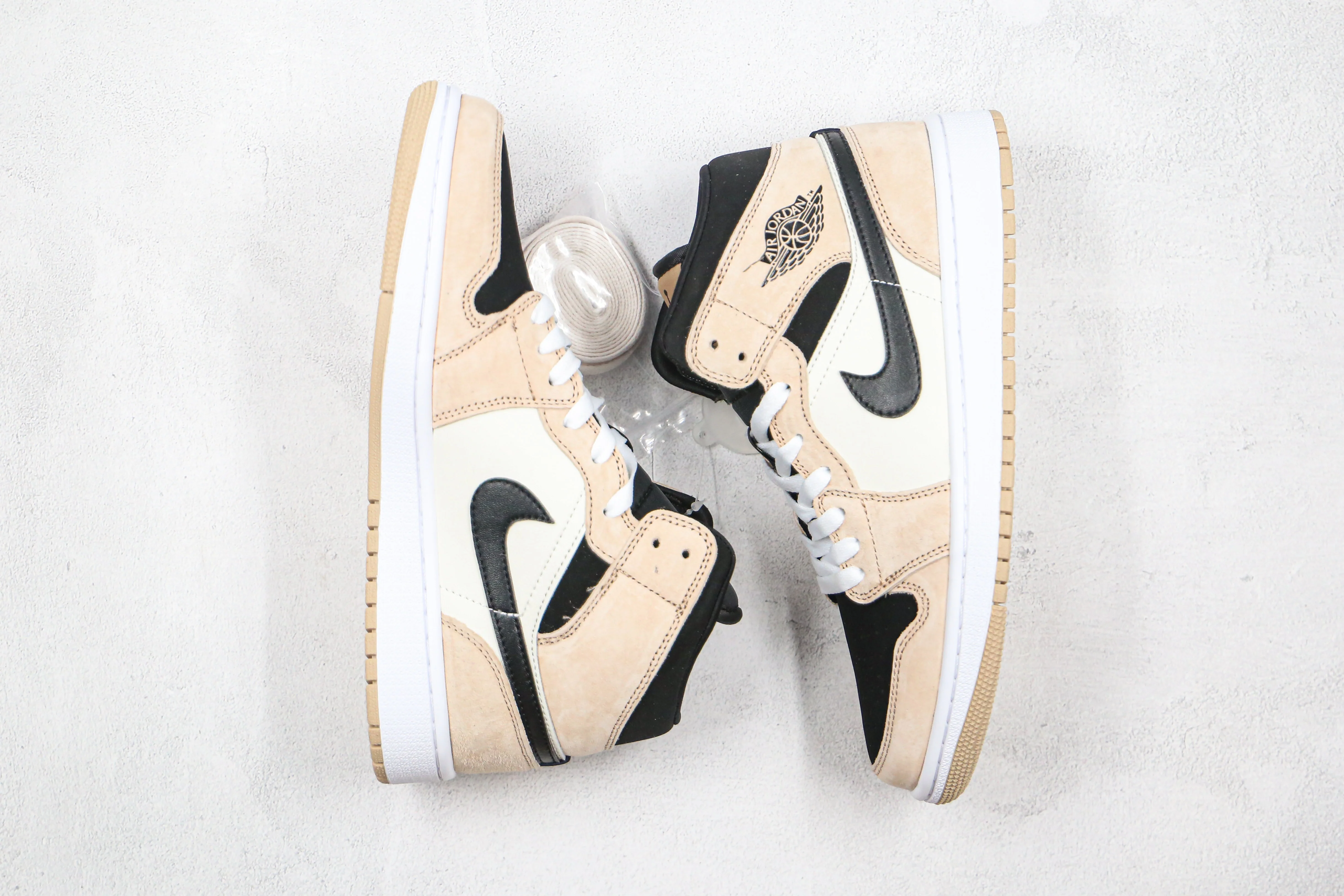 Réplica AIR JORDAN 1 Mid Sneaker