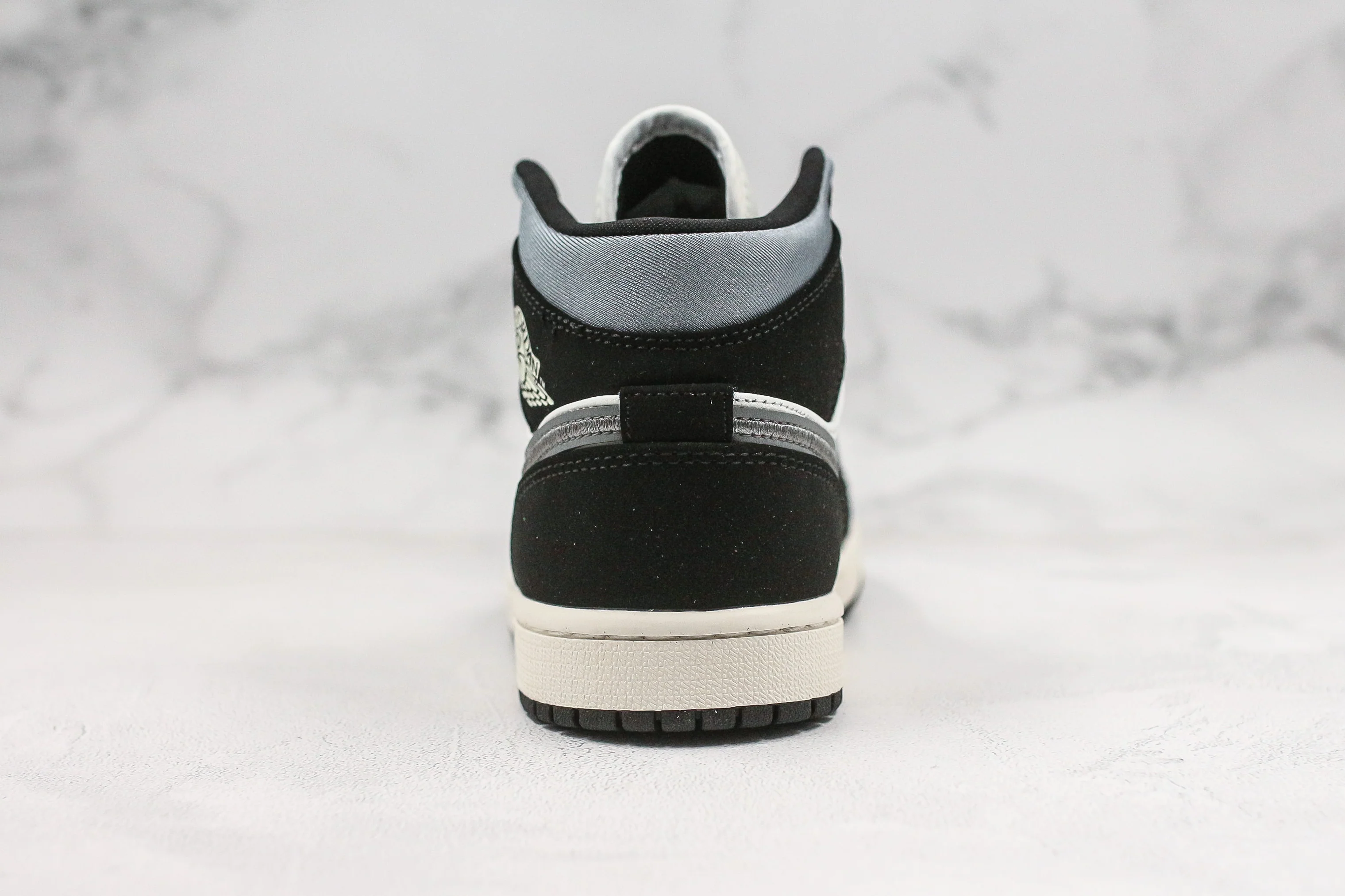 Réplica AIR JORDAN 1 mid Sneaker