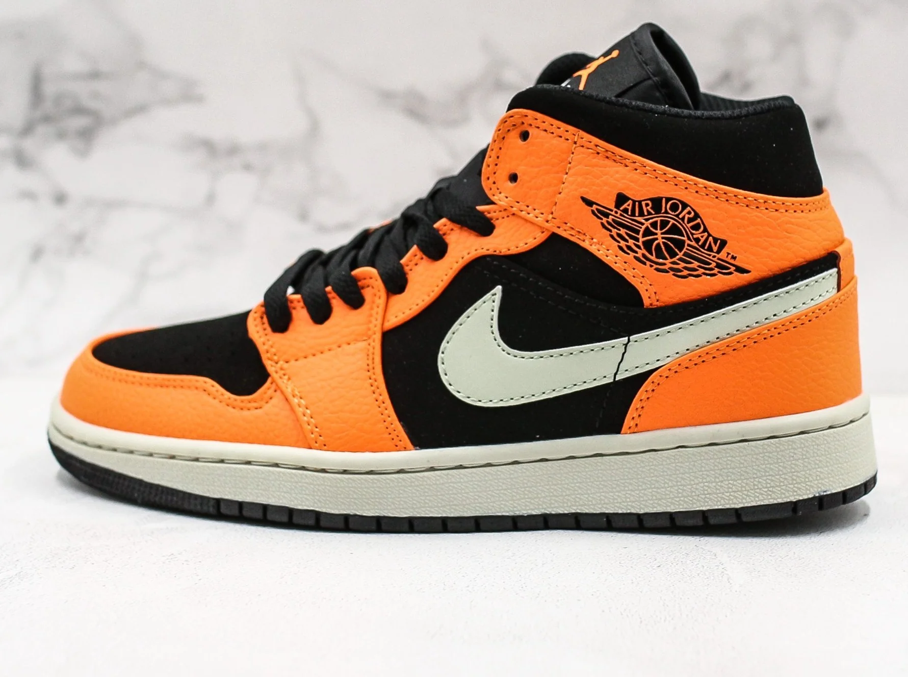 Réplica AIR JORDAN 1 mid Sneaker