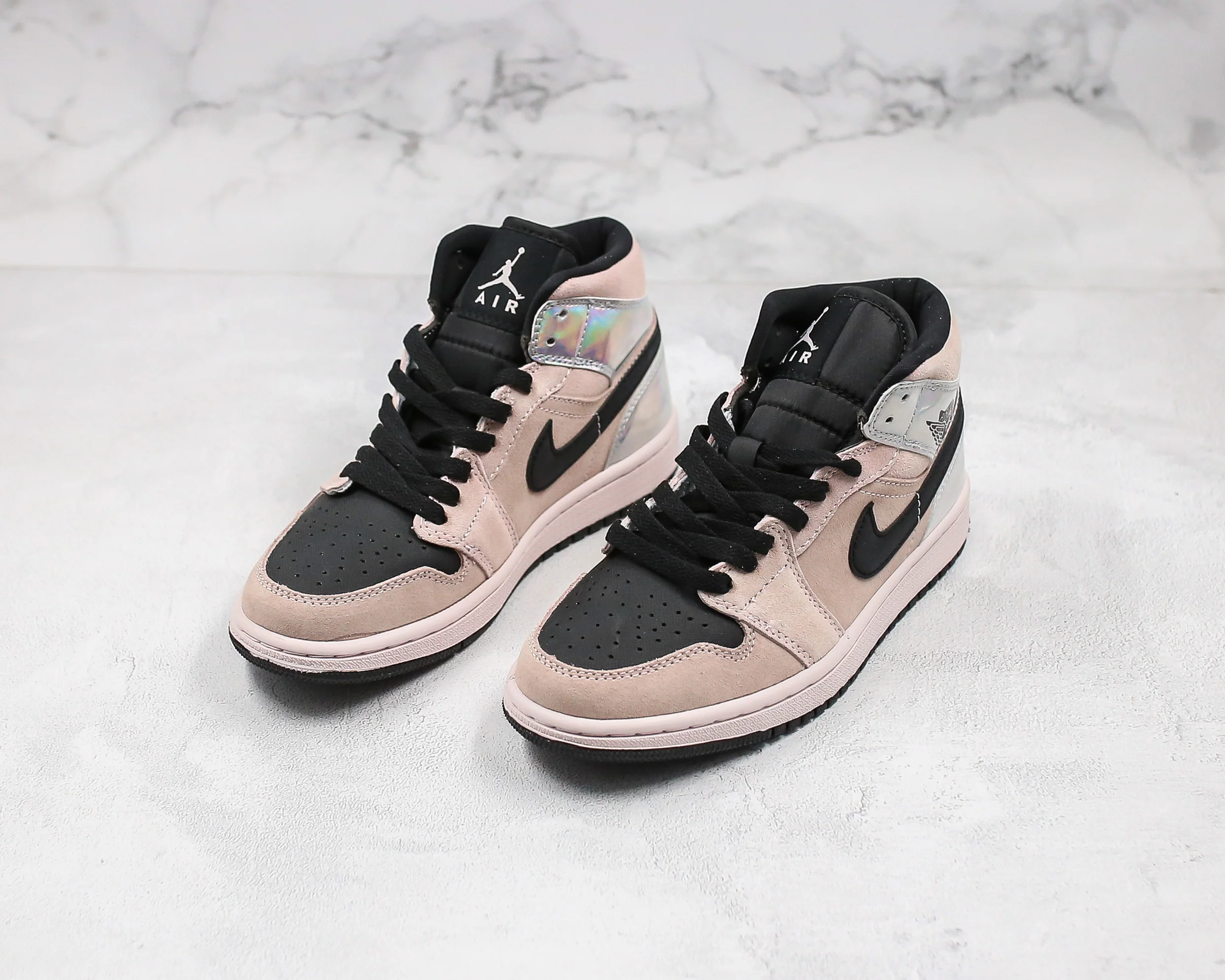 Réplica AIR JORDAN 1 mid Sneaker