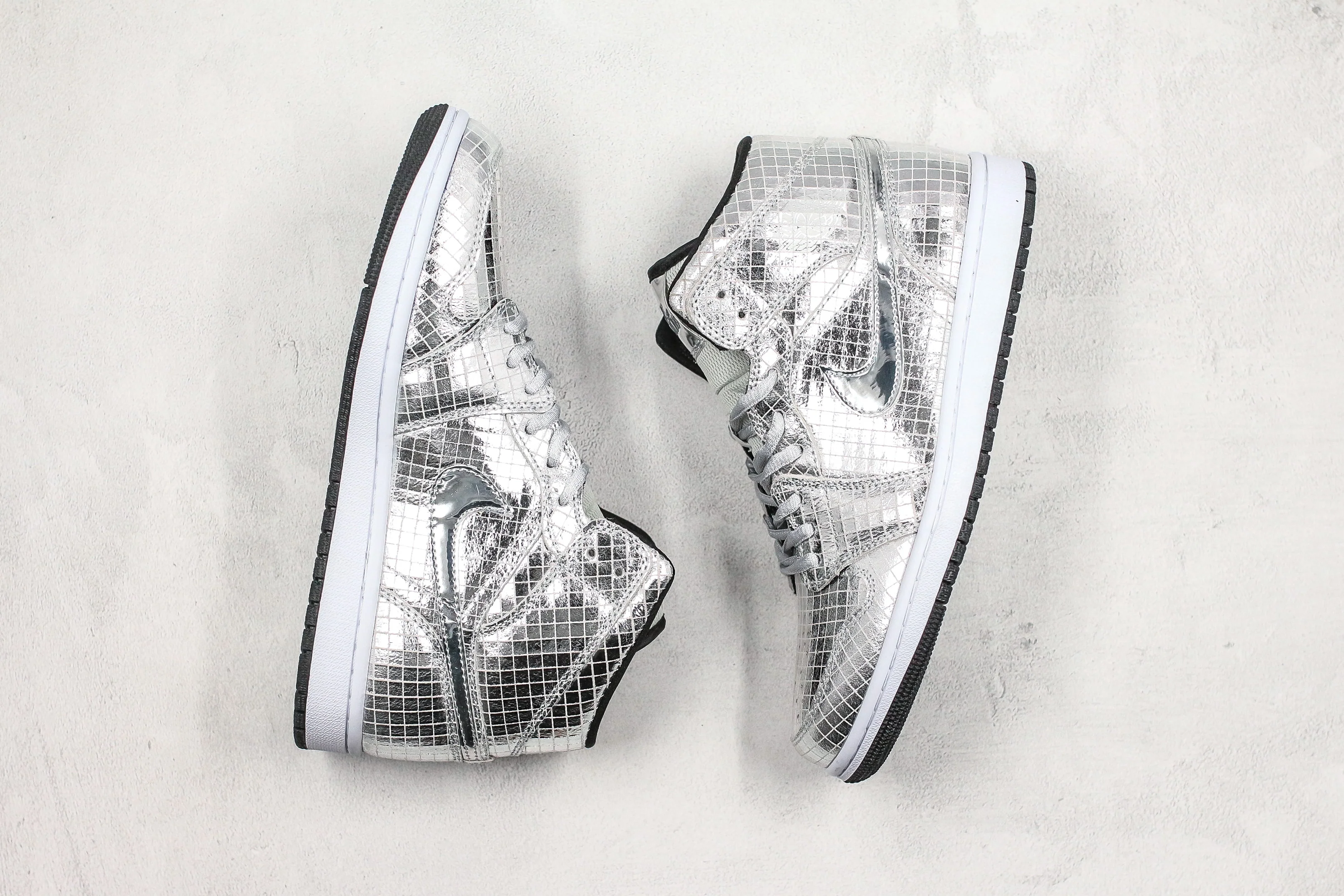 Réplica AIR JORDAN 1 mid Sneaker