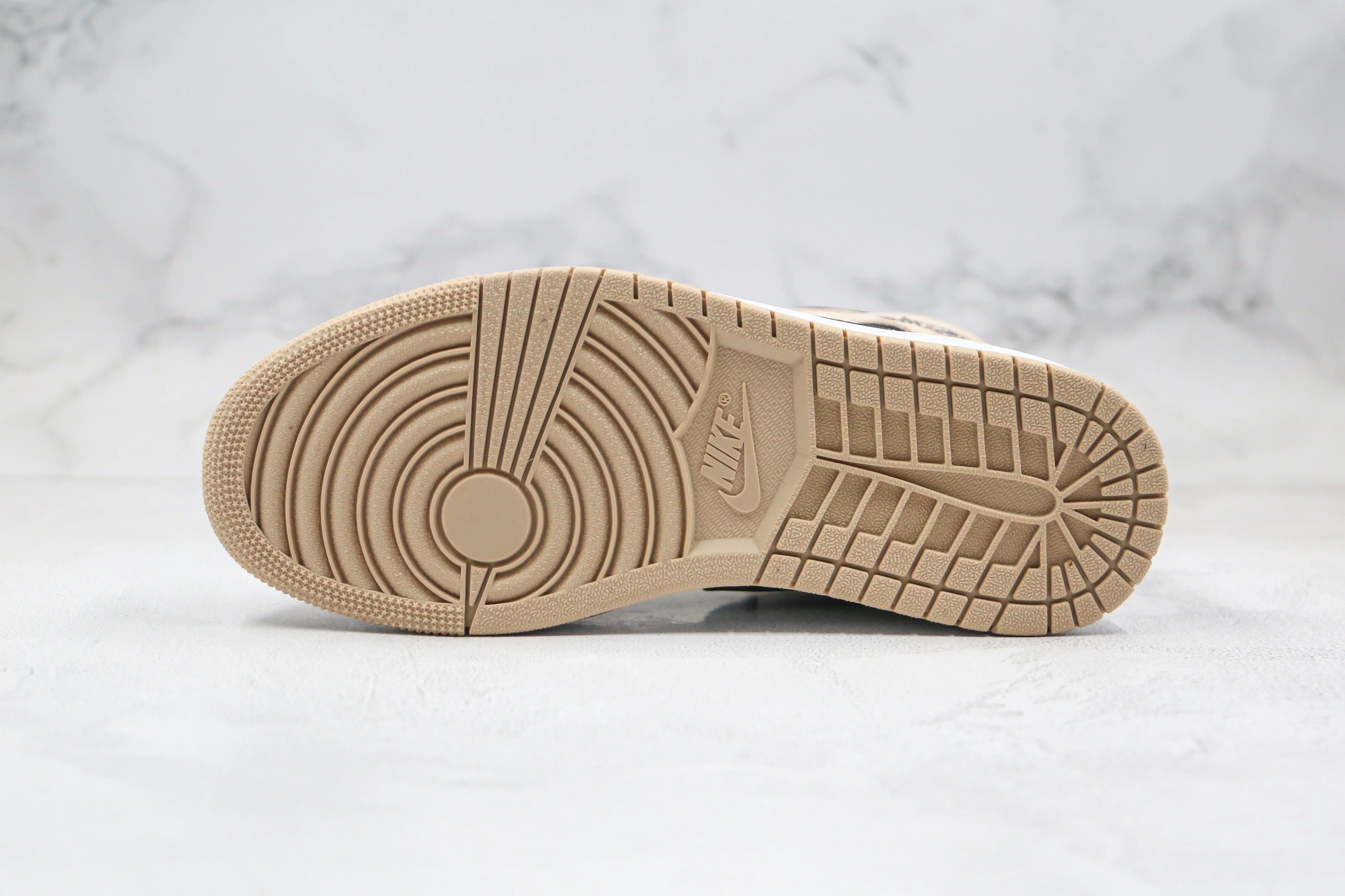 Réplica AIR JORDAN 1 Mid Sneaker