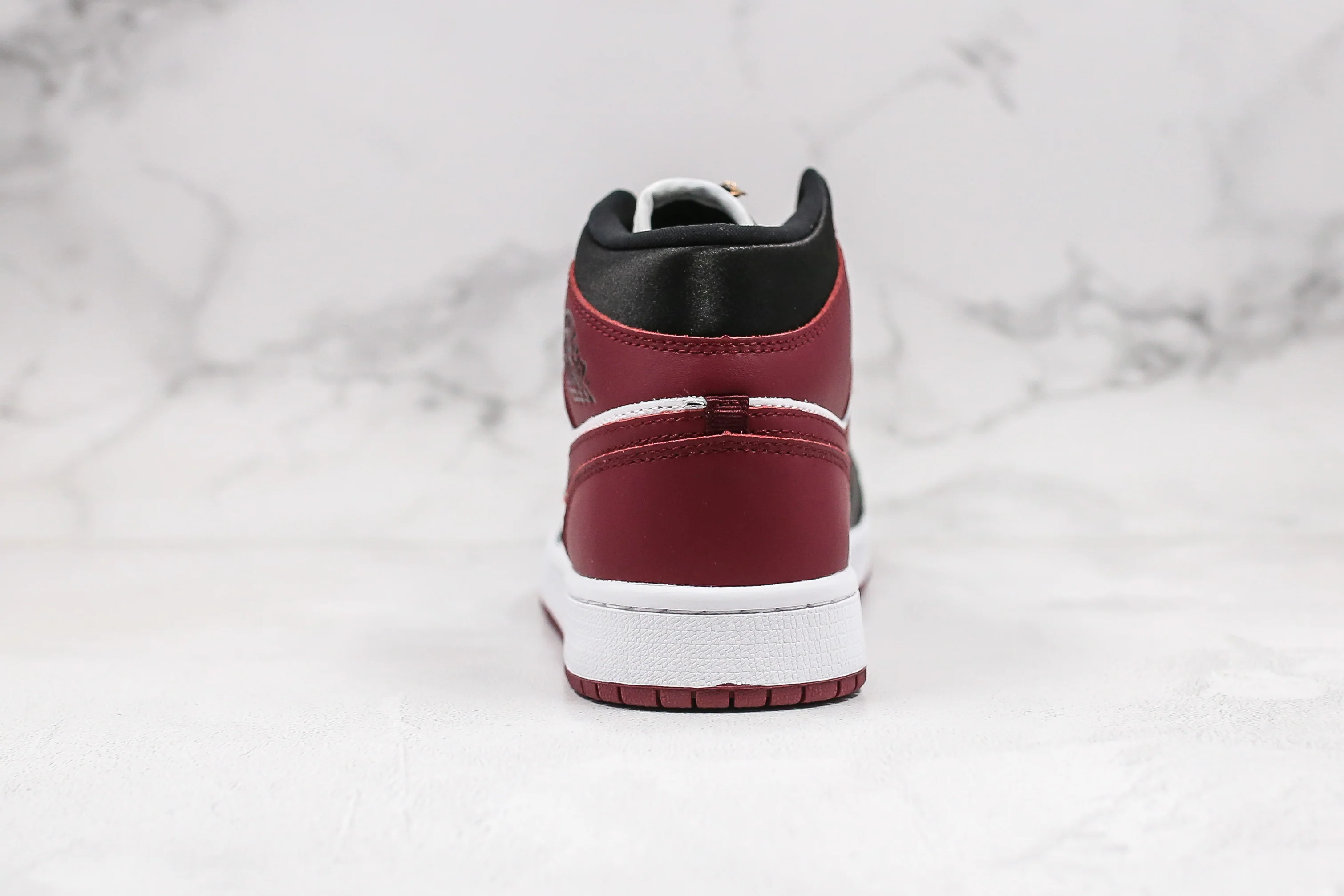 Réplica AIR JORDAN 1 mid Sneaker
