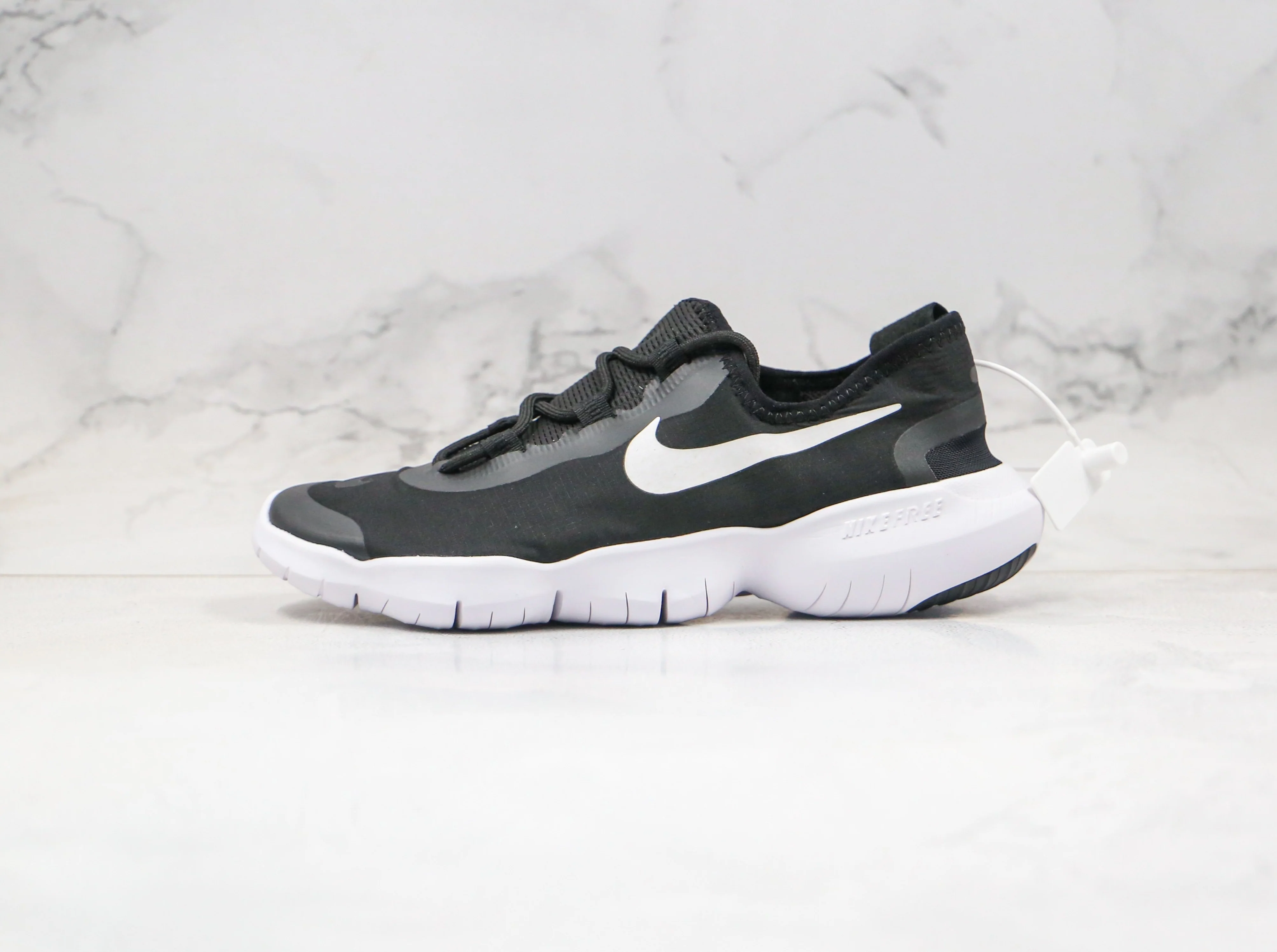 Réplica FREE RN 5.0 - BLACK Nike Sneaker