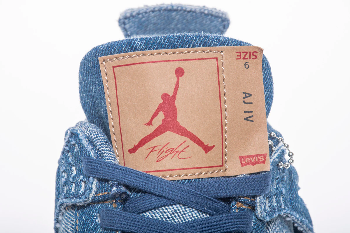 Réplica AIR JORDAN 4 “levis” Sneaker