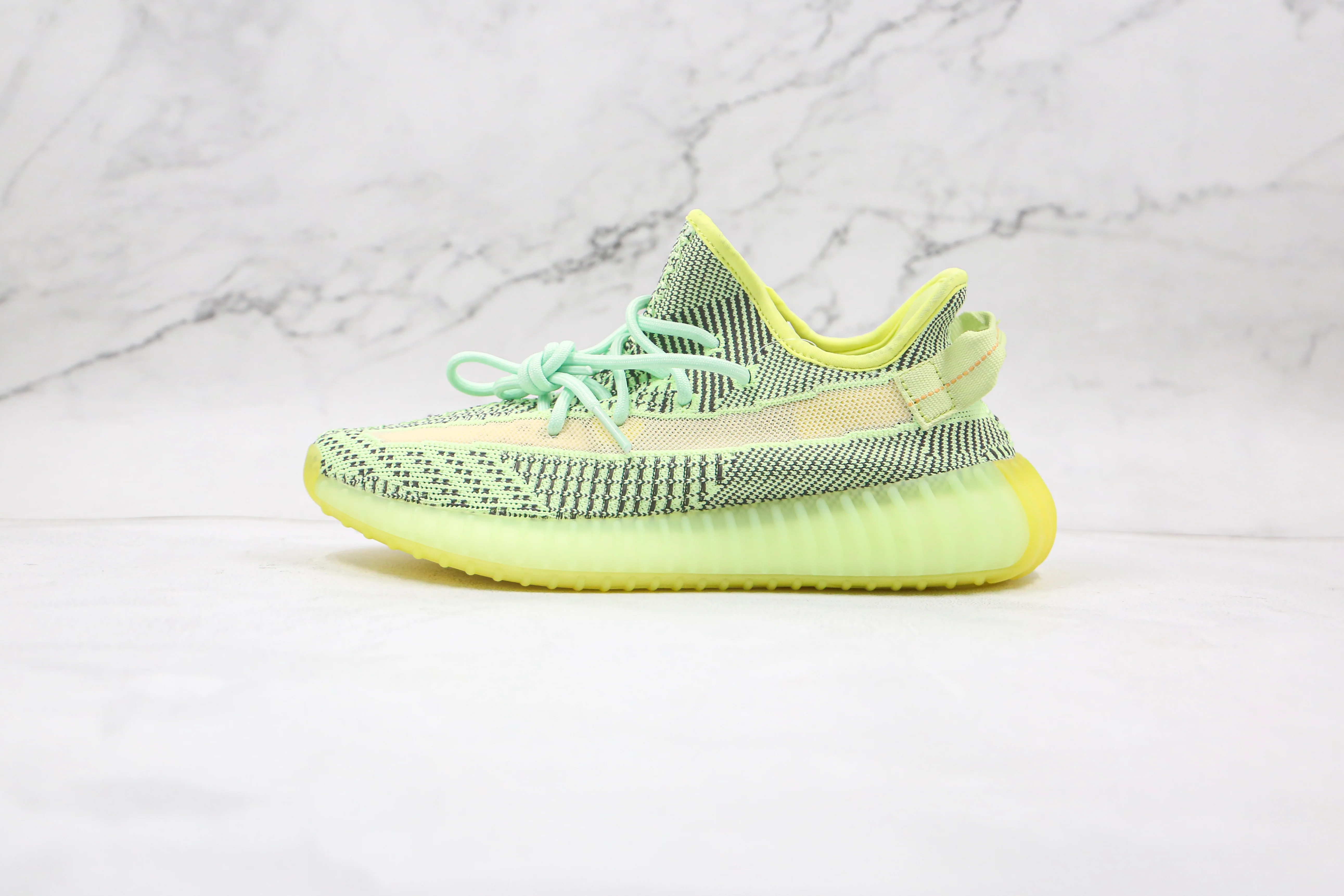 Réplica YEEZY BOOST 350 V2 Adidas Sneaker