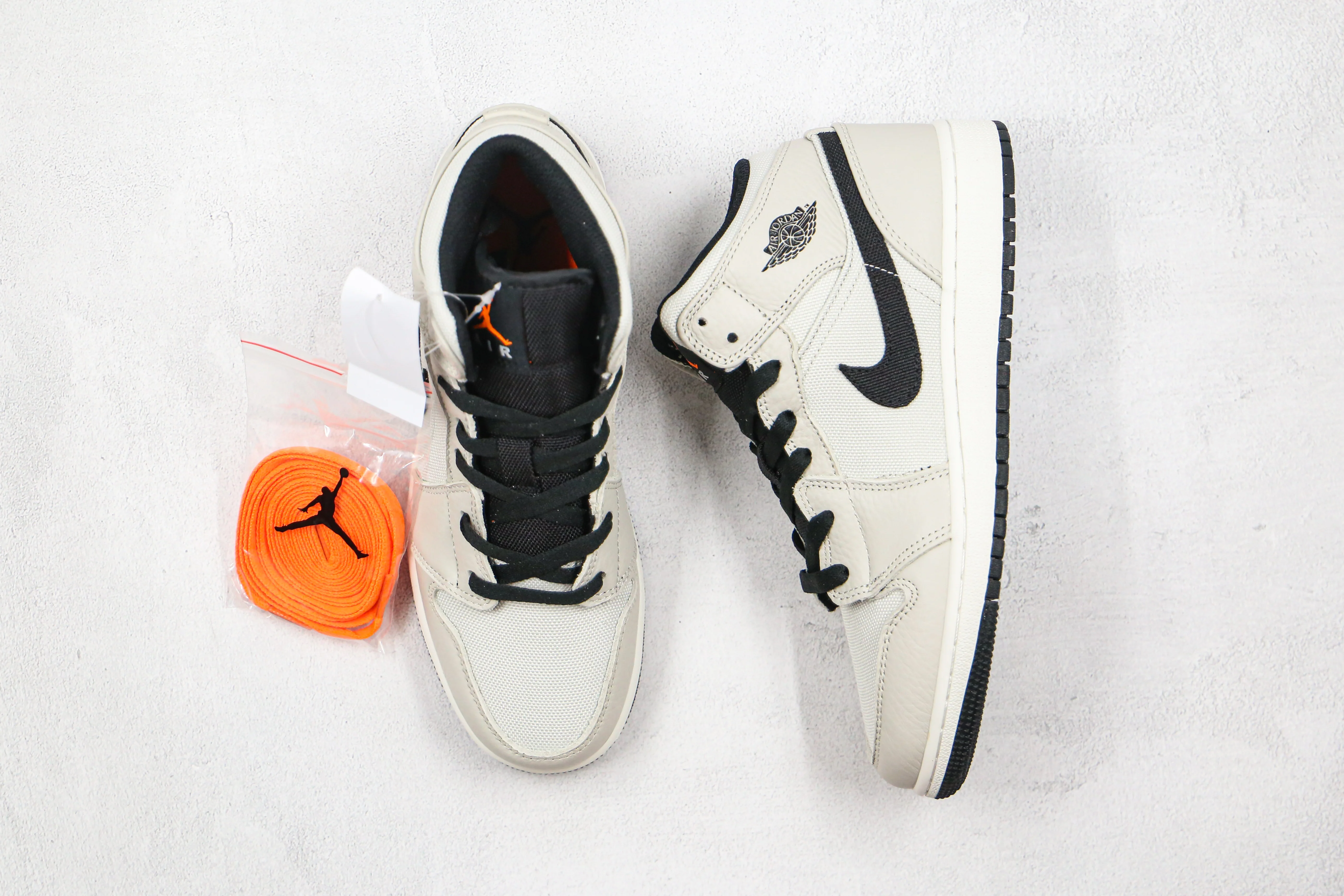 Réplica AIR JORDAN 1 Mid Sneaker