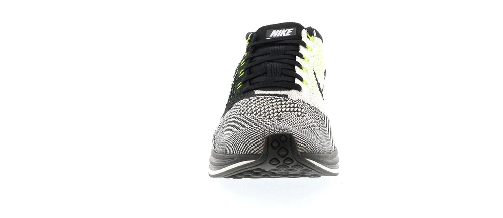 Réplica RACER FLYKNIT BLACK WHITE VOLT Nike Sneaker