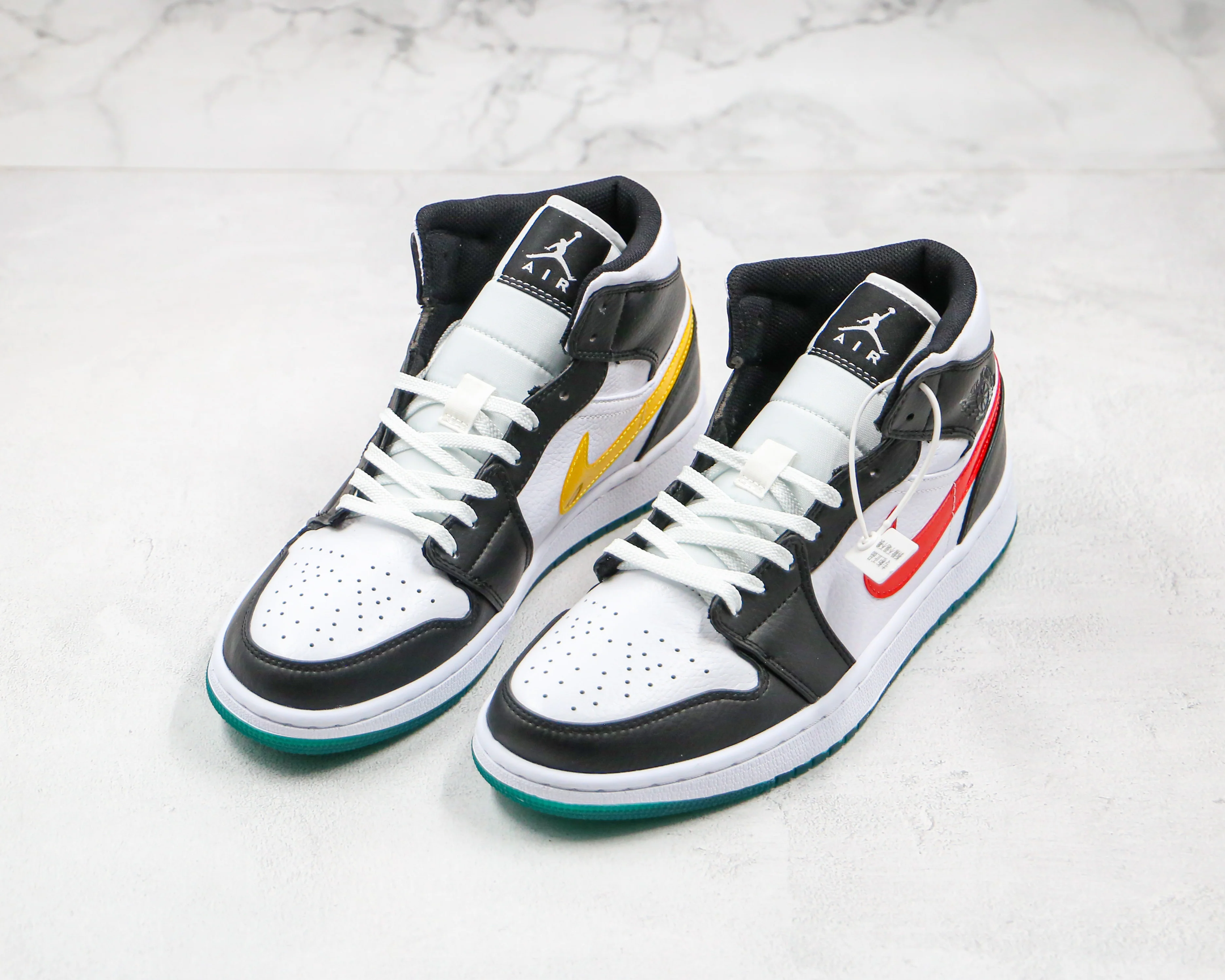 Réplica AIR JORDAN 1 Mid Sneaker