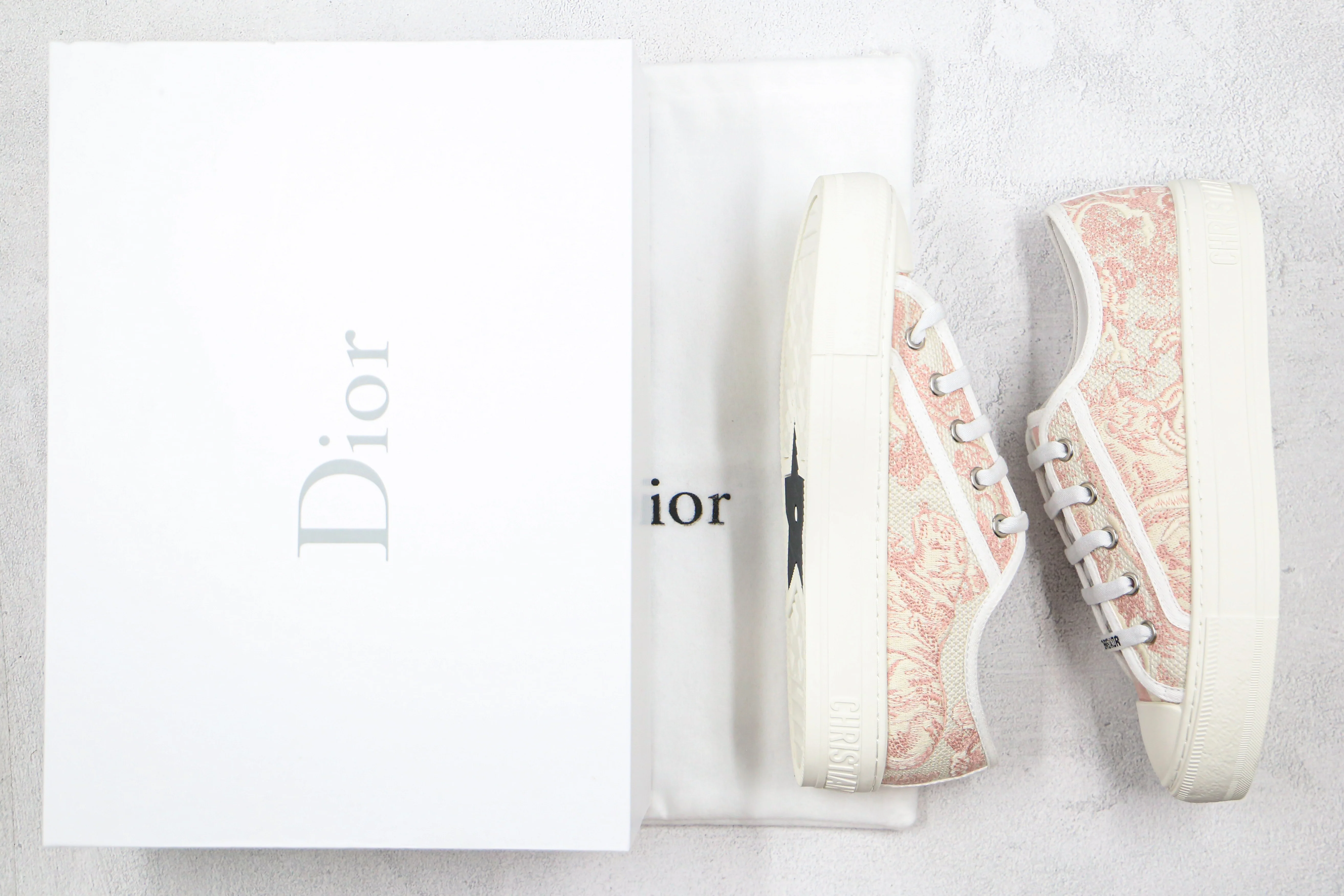Réplica DIOR LOW VELVET LIGHT Sneaker
