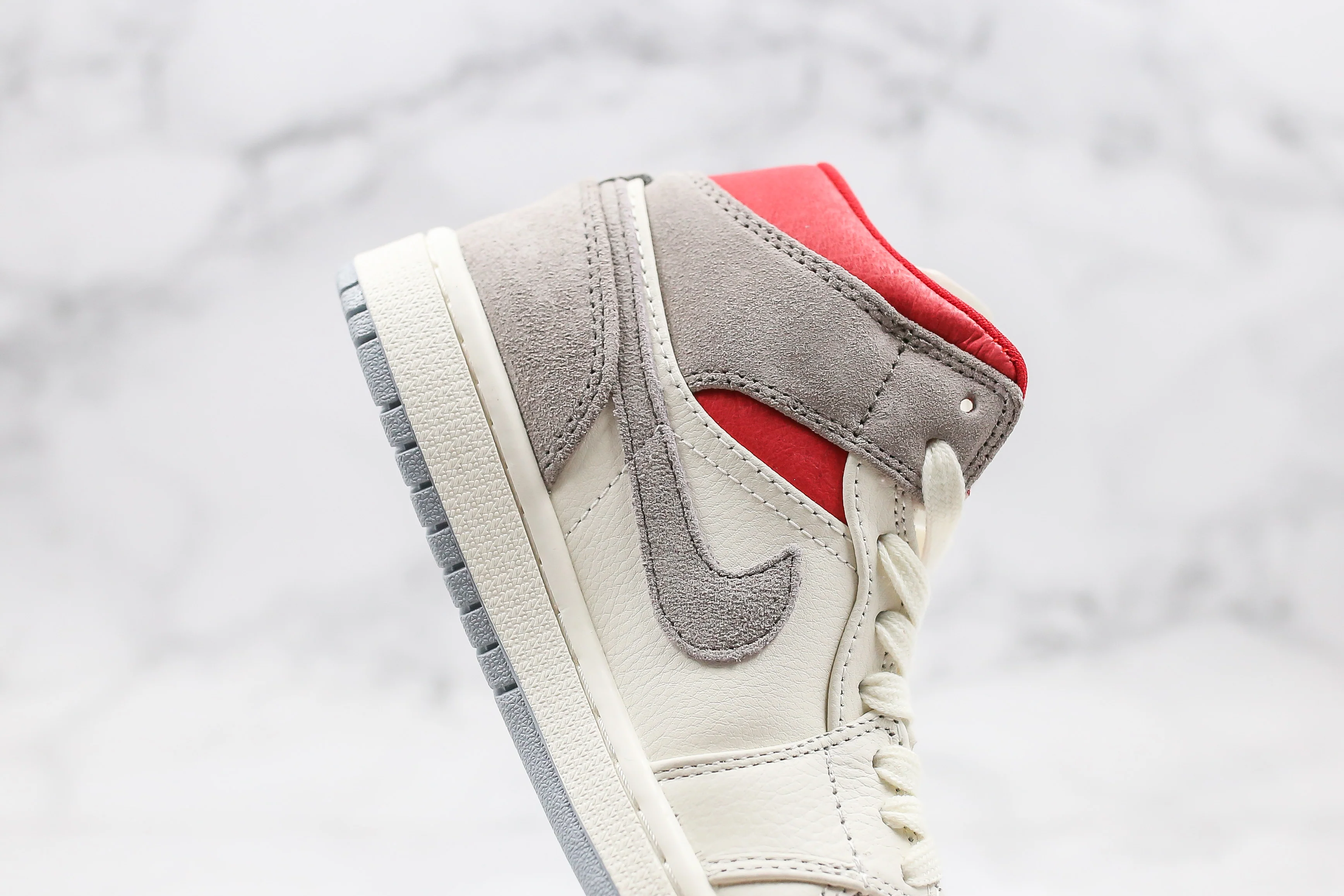 Réplica AIR JORDAN 1 mid Sneaker