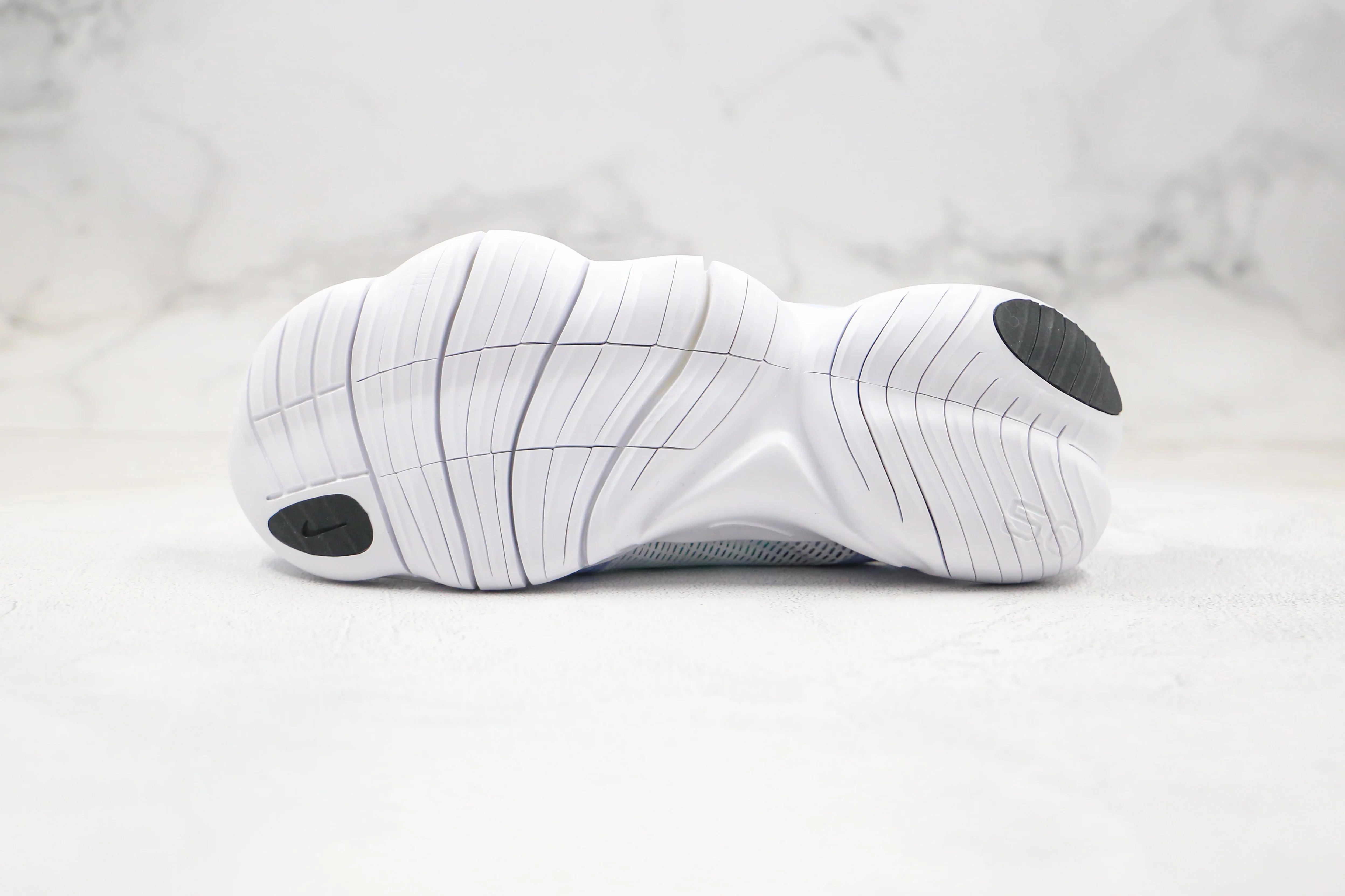Réplica FREE RN 5.0 - CLOUD Nike Sneaker