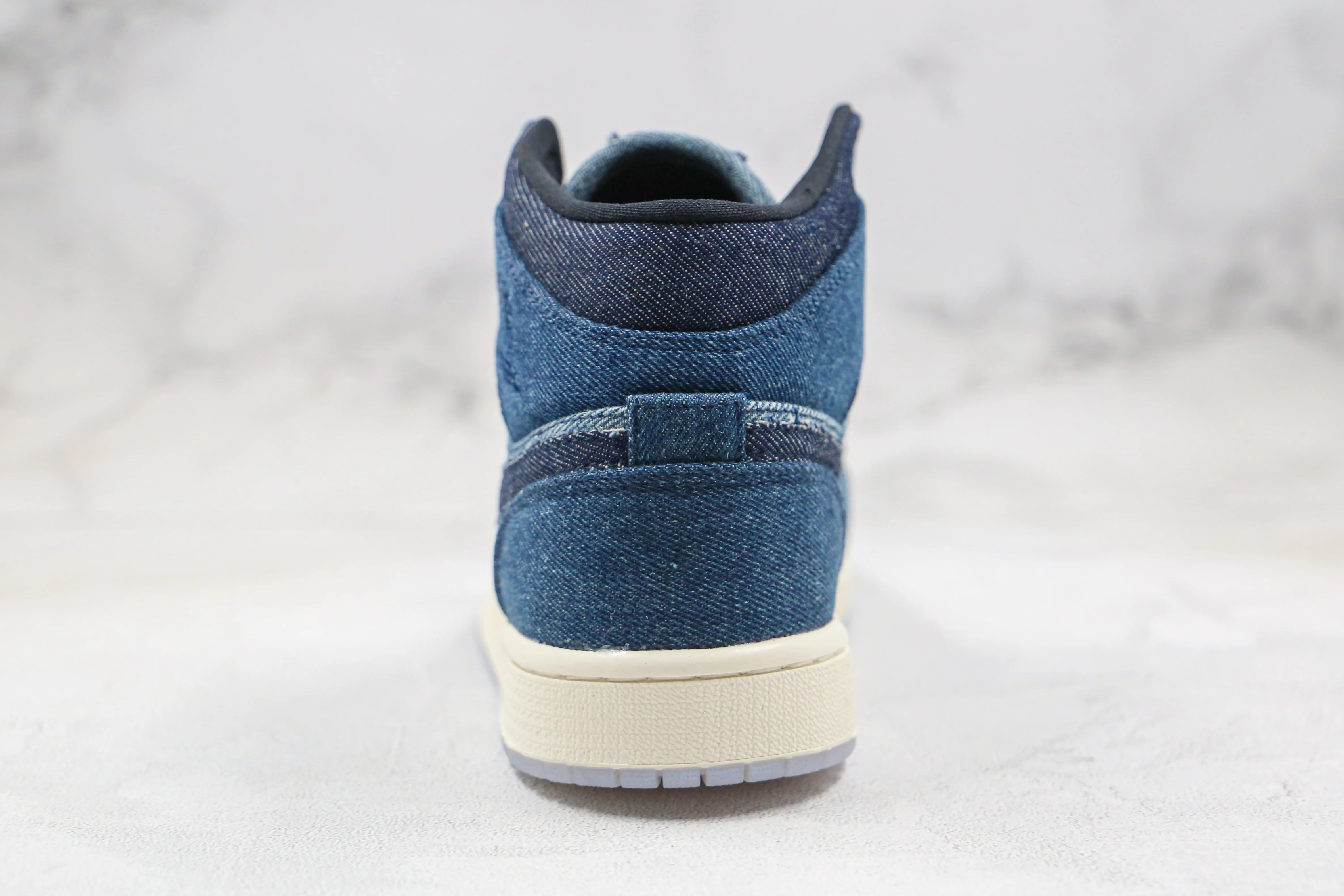 Réplica AIR JORDAN 1 Mid Sneaker