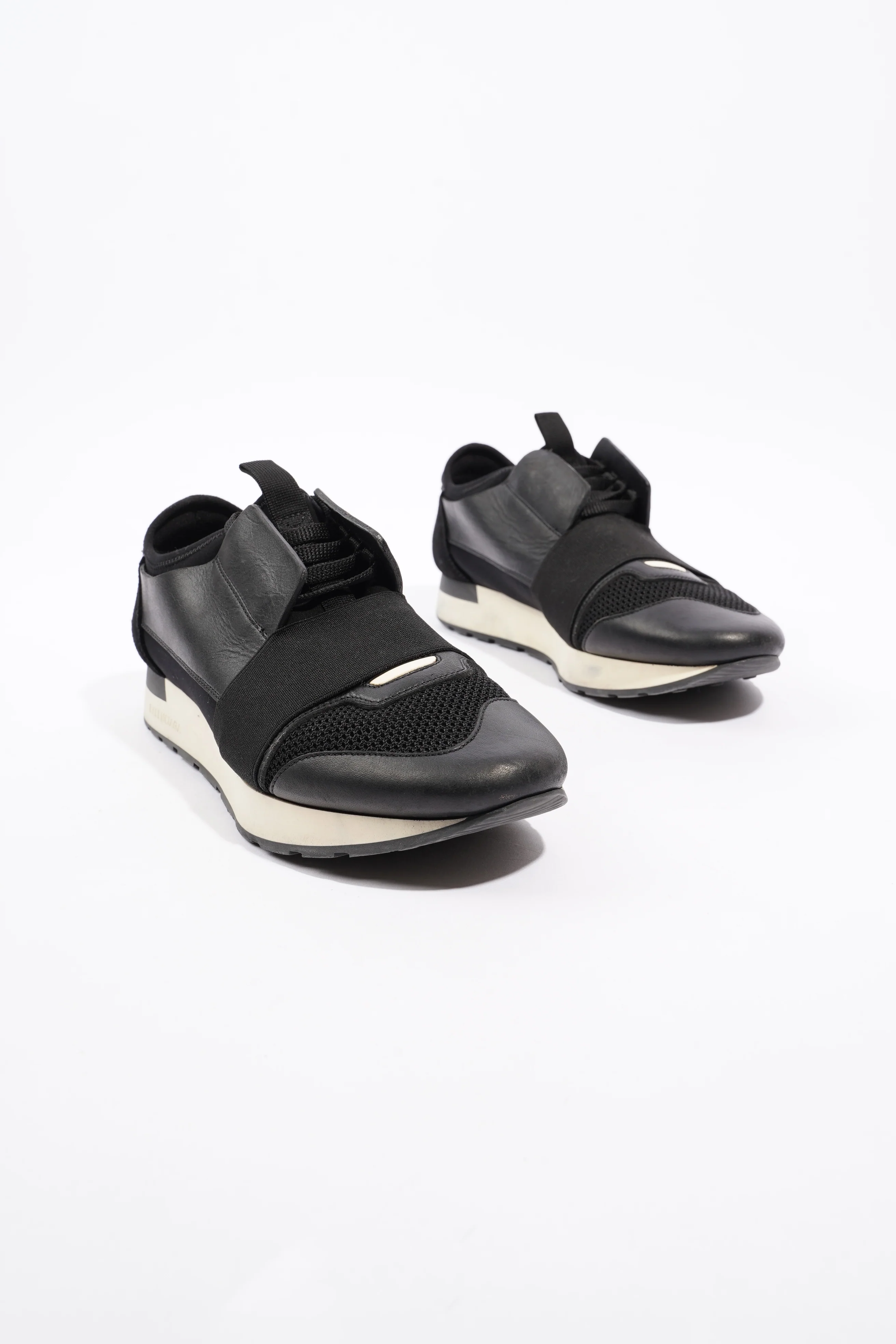 Balenciaga Race Runner Sneakers Black / White Mesh EU 39 UK 6