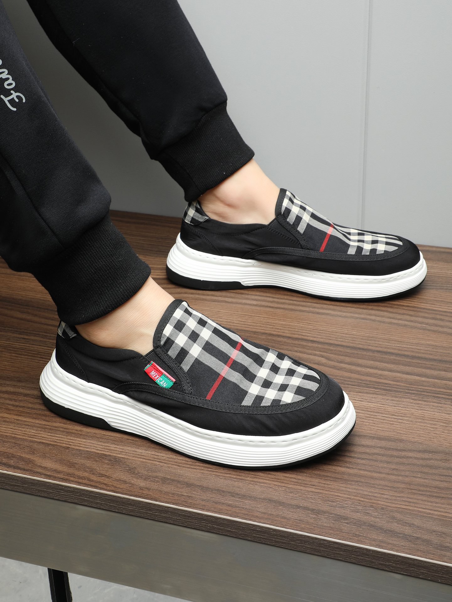 Burberry Men Sneakers Shoes -1