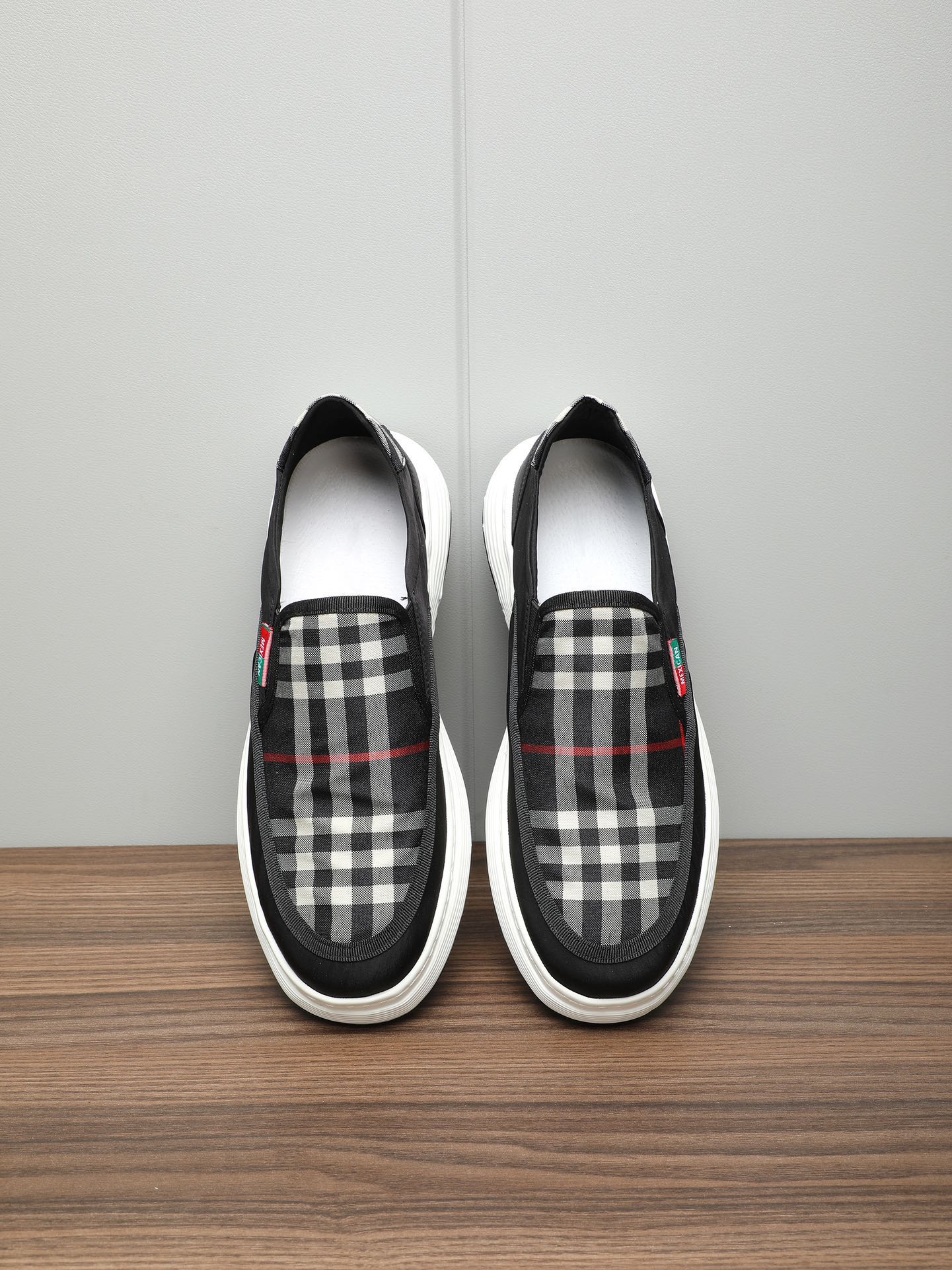 Burberry Men Sneakers Shoes -1