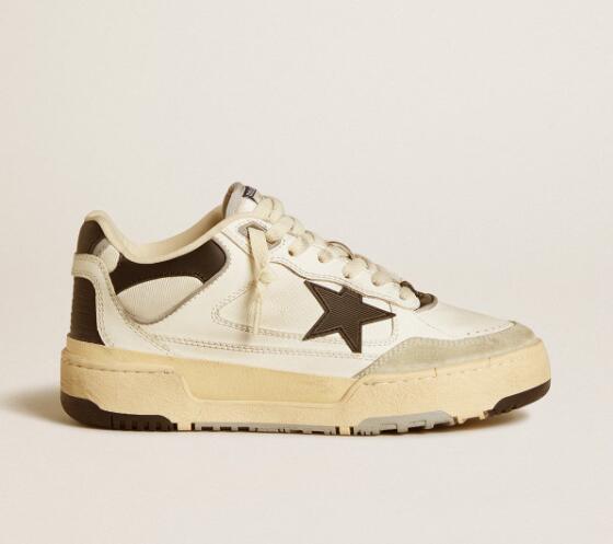 Golden Goose GGDB Women Sneaker Shoes Forty2 with black star and black leather heel tab