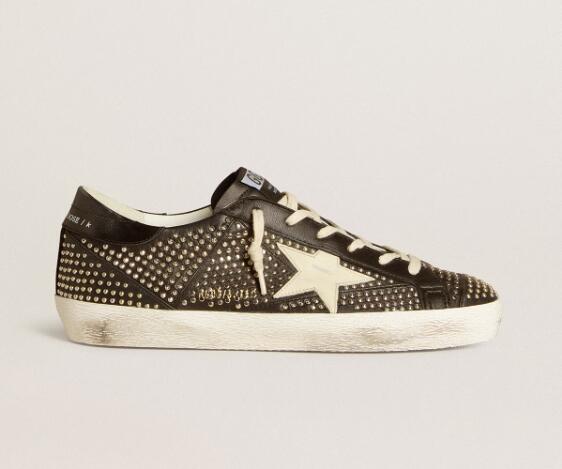 Golden Goose GGDB Mens Sneaker Shoes Super-Star in studded black nappa with white leather star