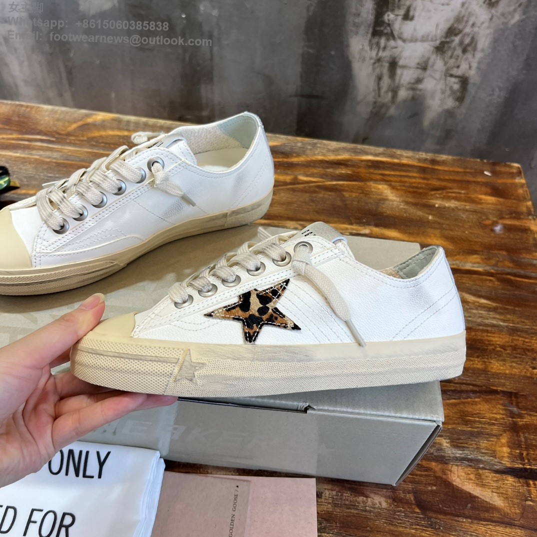 GOLDEN GOOSE vstar2 Low top sneakers GGDB Women Shoes