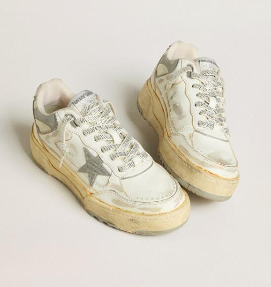 Golden Goose GGDB Mens Sneaker Shoes Forty2 in white leather with laces with Swarovski crystals and gray star