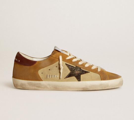 Golden Goose GGDB Mens Sneaker Shoes Super-Star in beige and caramel suede with black crackle leather star