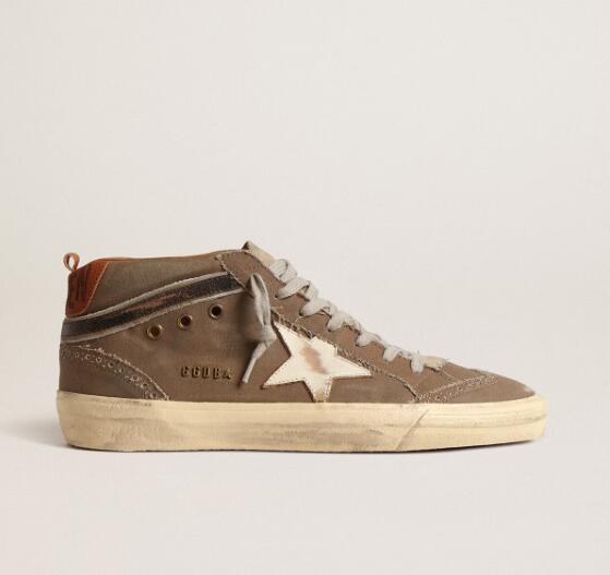 Golden Goose GGDB Mens Sneaker Shoes Mid Star in green canvas with leather star and black flash