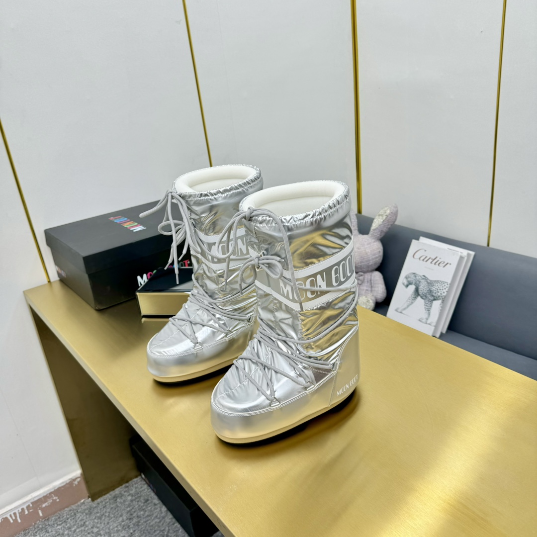 Moon Boot Silver Icon Glance Satin Boots Mid-calf padded satin boots in metallic silver tone Snow Women Shoes