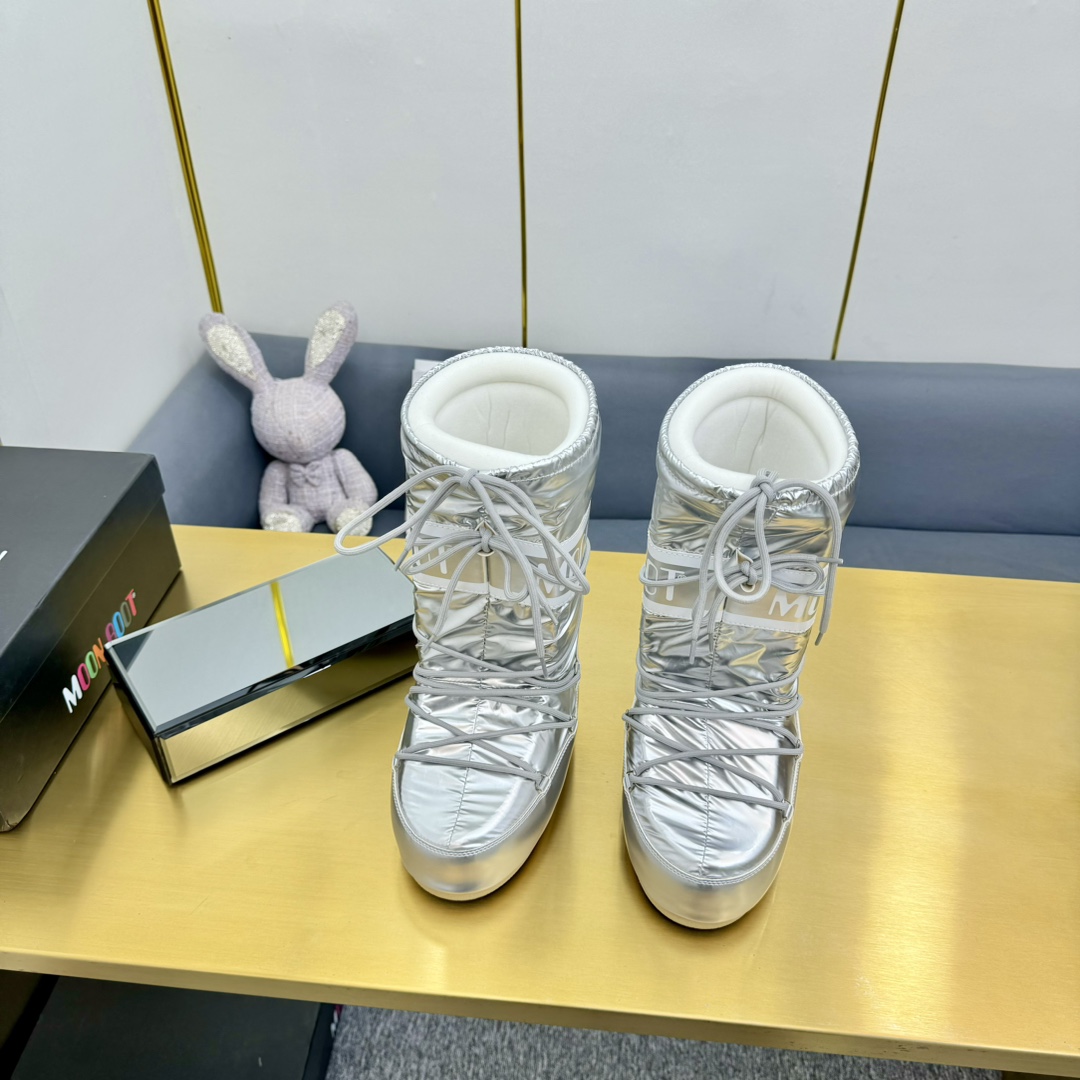 Moon Boot Silver Icon Glance Satin Boots Mid-calf padded satin boots in metallic silver tone Snow Women Shoes