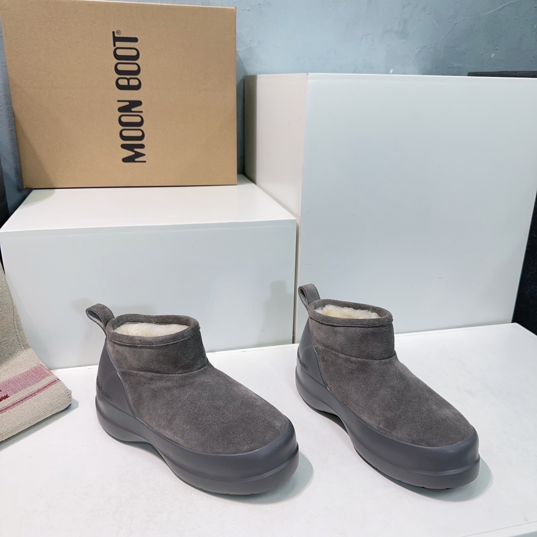 MOON BOOT Luna Low Boots Ankle-high suede boots Water-repellent Women Snow Boot