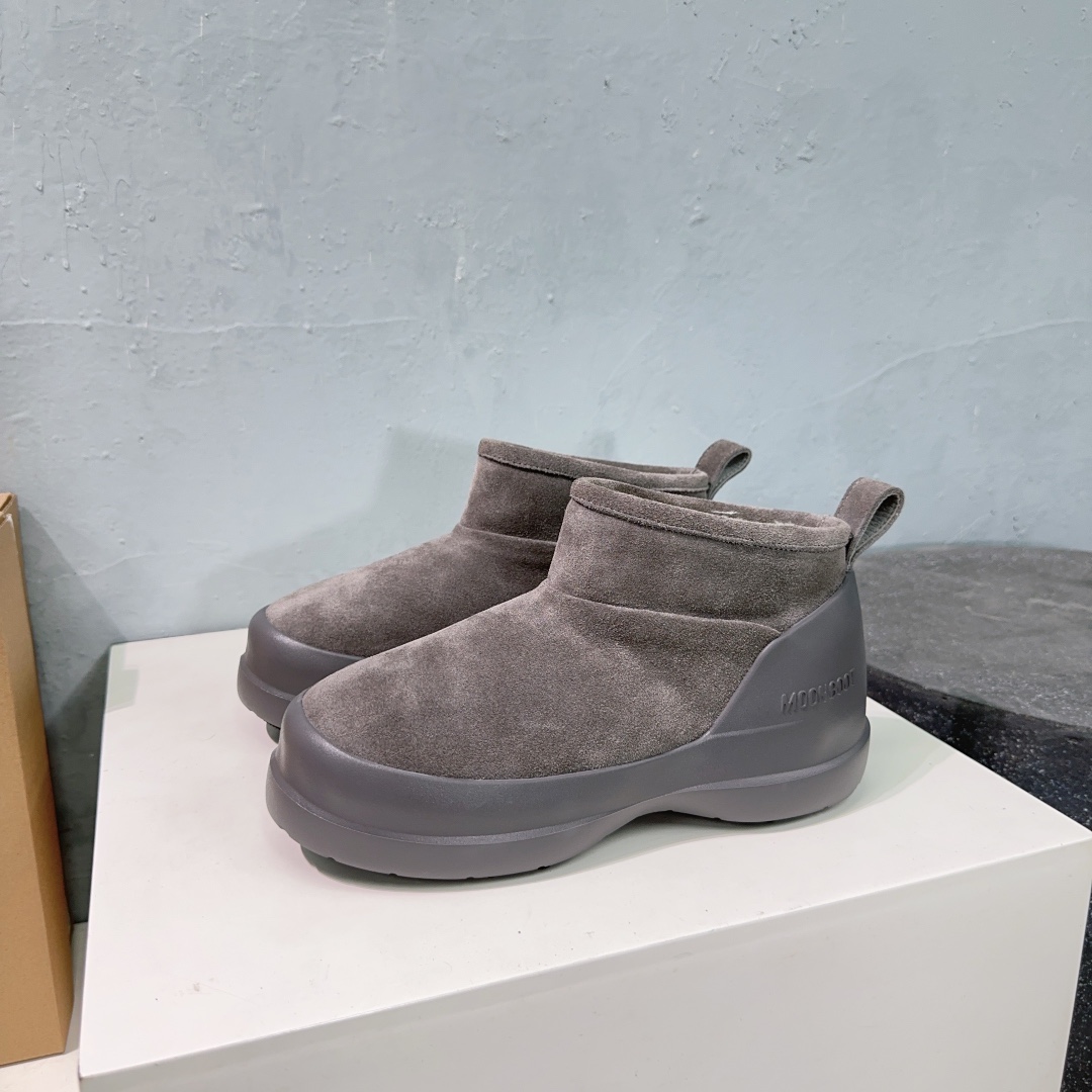 MOON BOOT Luna Low Boots Ankle-high suede boots Water-repellent Women Snow Boot