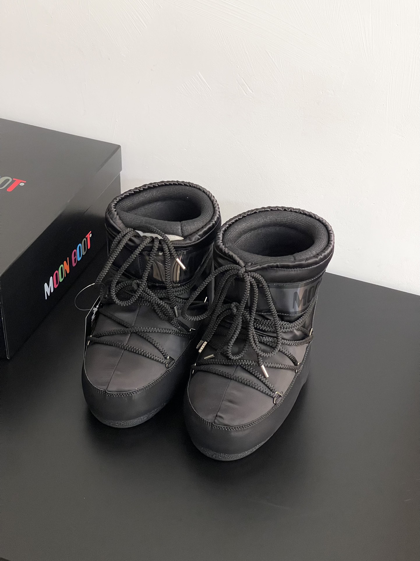 Moon Boot Icon Glance Low Snow Boot Classic Nylon Lace-Up Women Padded Ankle Boots