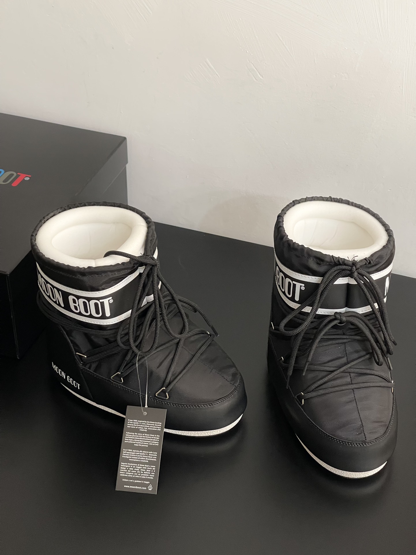 Moon Boot Icon Glance Low Snow Boot Classic Nylon Lace-Up Women Padded Ankle Boots