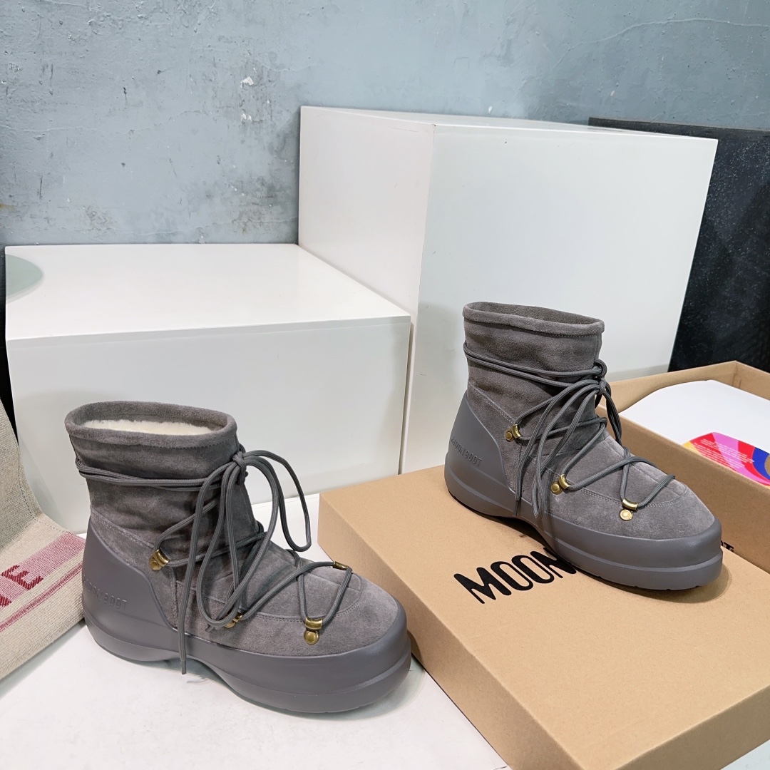 MOON BOOT Luna Boots Ankle-high suede boots Lace-up Water-repellent Women Snow Boot