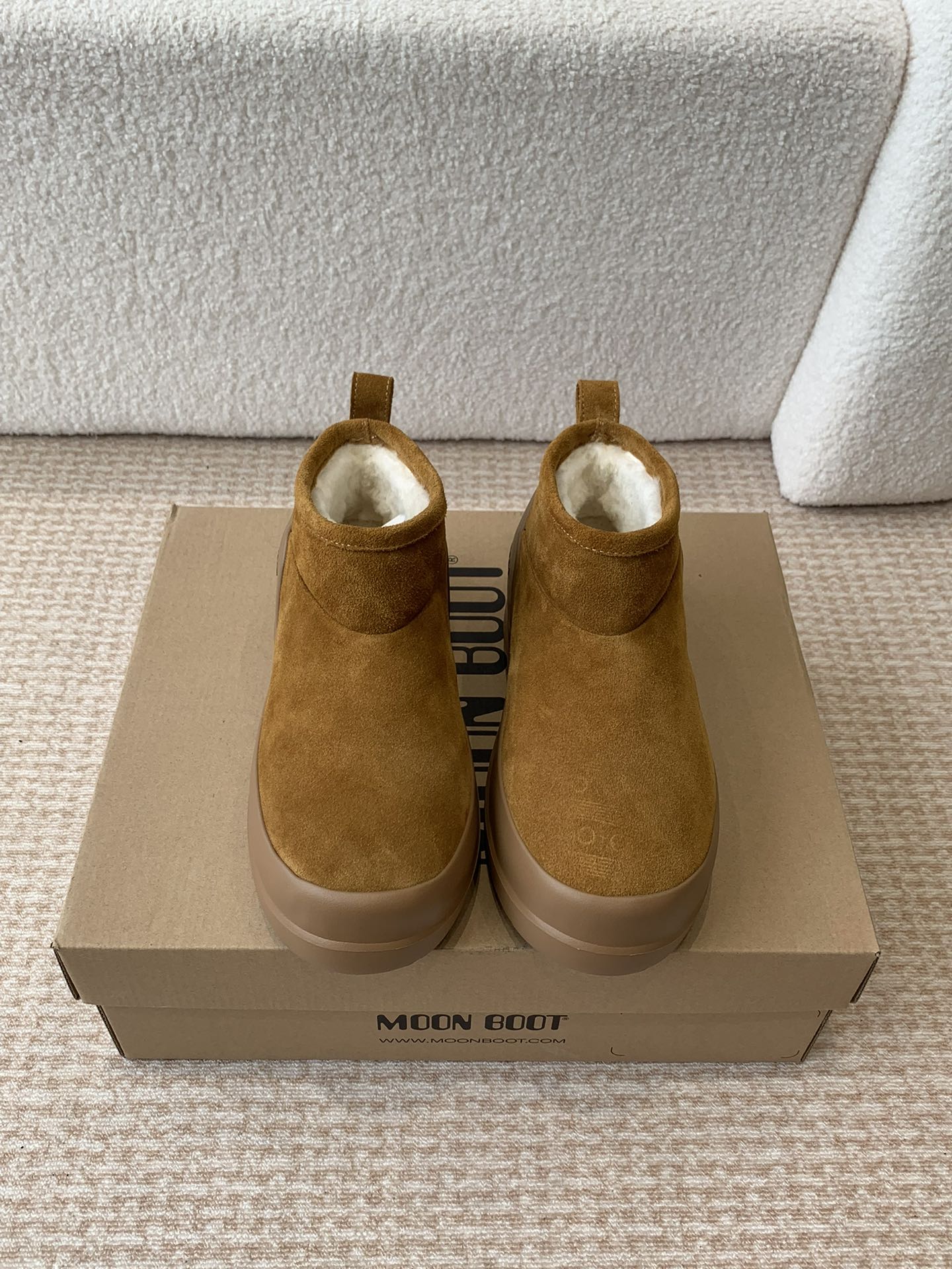 MOON BOOT Luna Low Boots Ankle-high suede boots Water-repellent Women Snow Boot